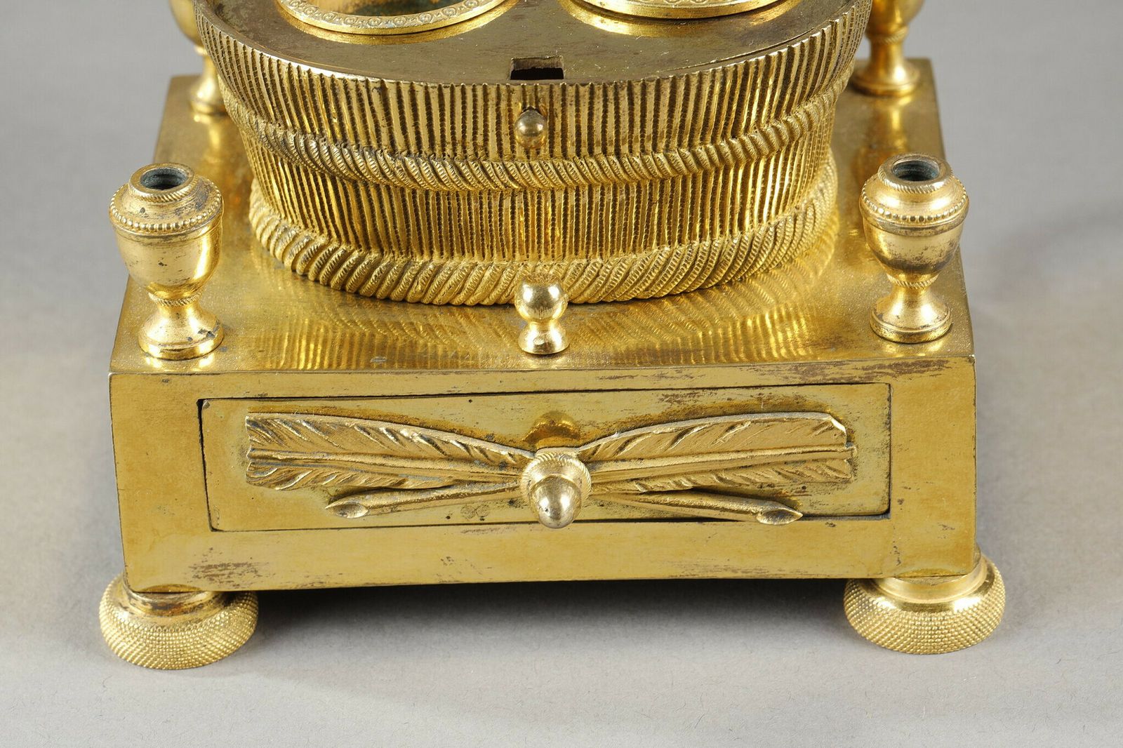 1609.0 Gilt Bronze Inkwell Forming A Basket Of Grapes photo