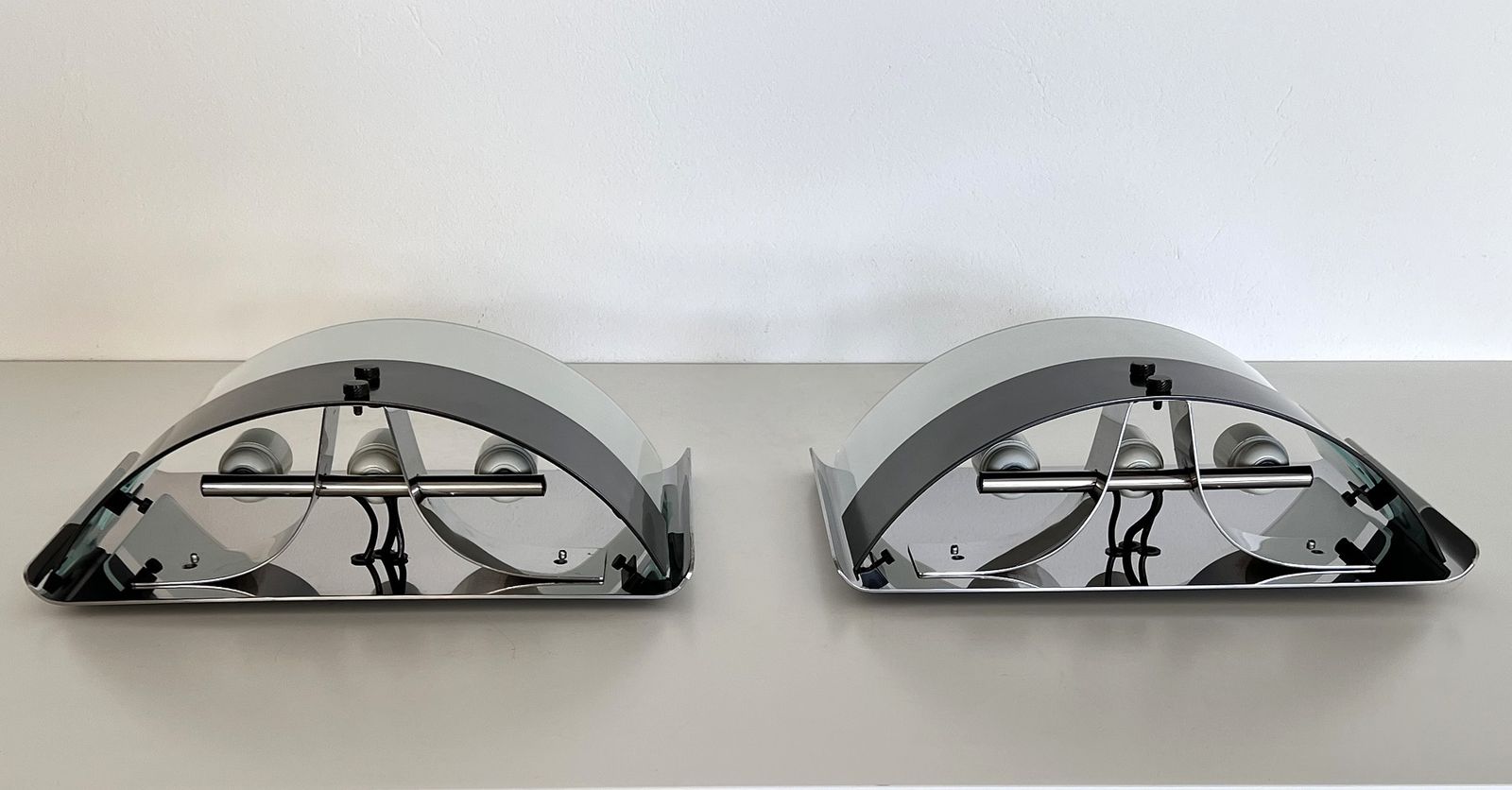 photo furniture Luigi Caccia Dominioni Pair Wall Sconces Lp19 "Monaco" In Steel And Glass, 1970s