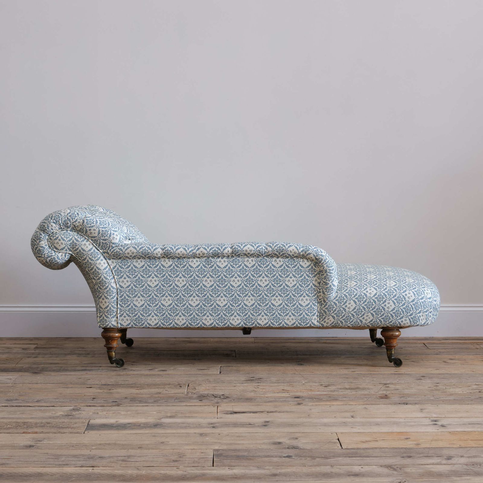 Antique 19th Century Howard & Sons Chaise Lounge photo Furniture
