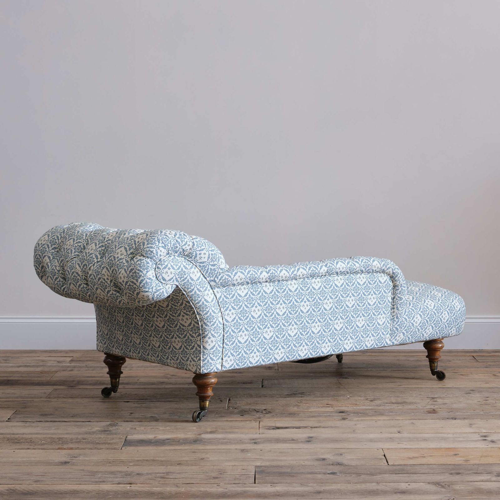 Antique 19th Century Howard & Sons Chaise Lounge photo vintage