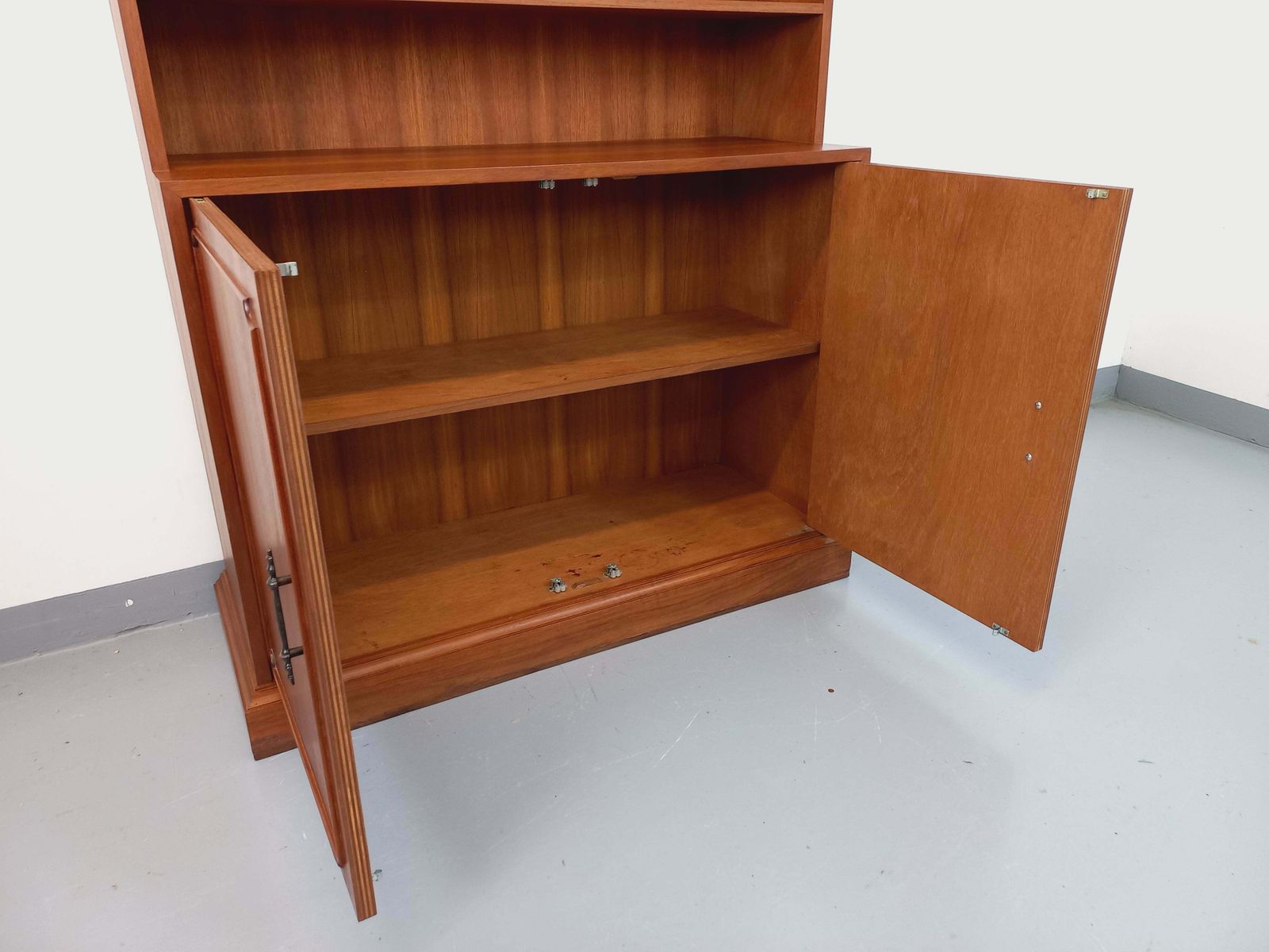 photo vinterior Meuble de rangement anglais en teck, années 1960
