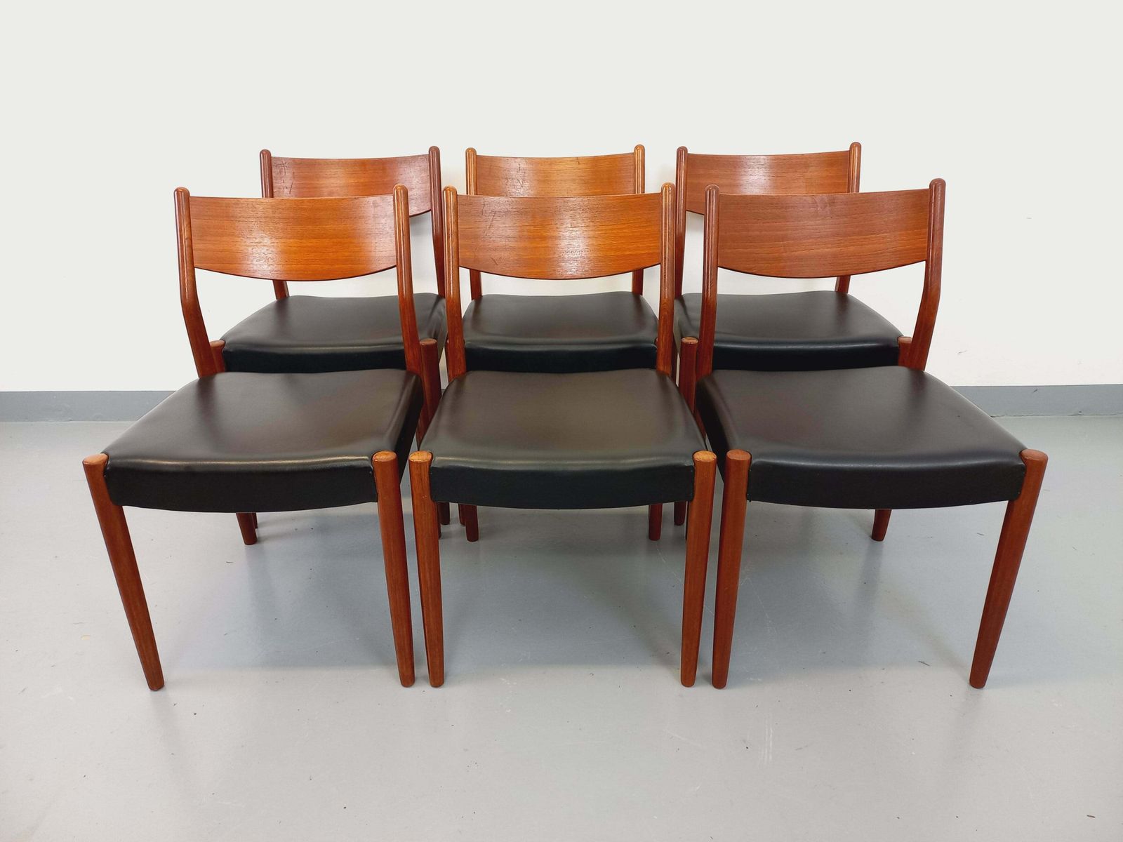 6 Fristho Franeker Teak Chairs