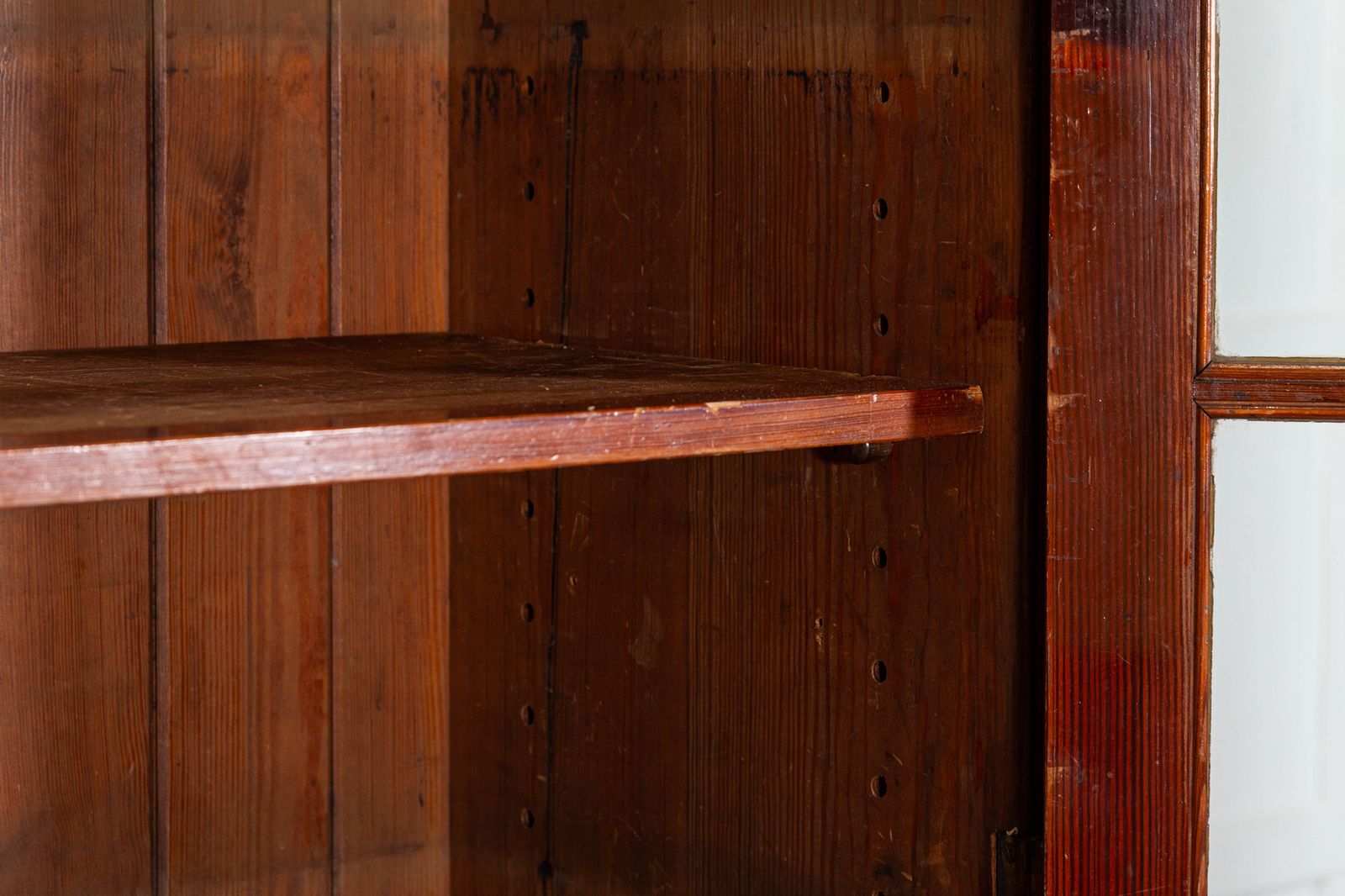 photo vinterior 19thc English Glazed Pine Housekeepers Cupboard