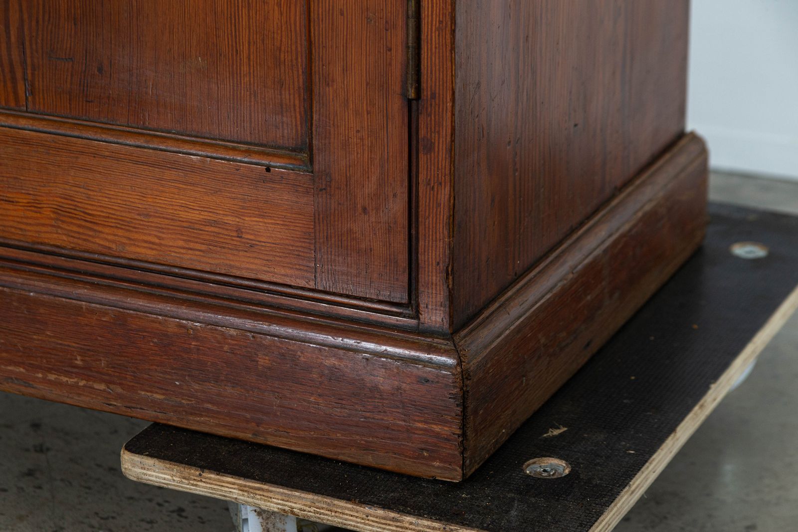 photo vintage 19thc English Glazed Pine Housekeepers Cupboard
