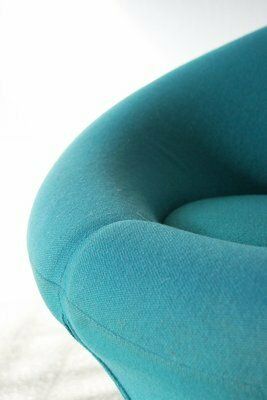 Vintage Mushroom Armchair By Pierre Paulin For Artifort, 1960s photo vintage