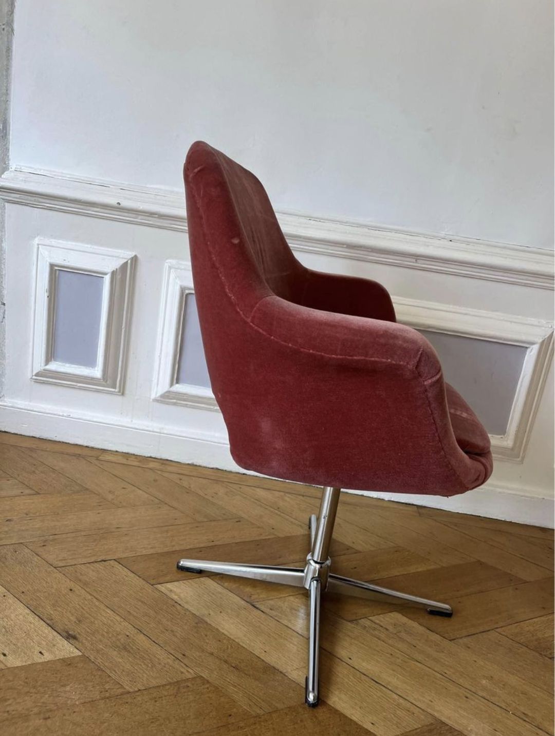 Vintage 1960s Pink Velvet Chair photo 150.0