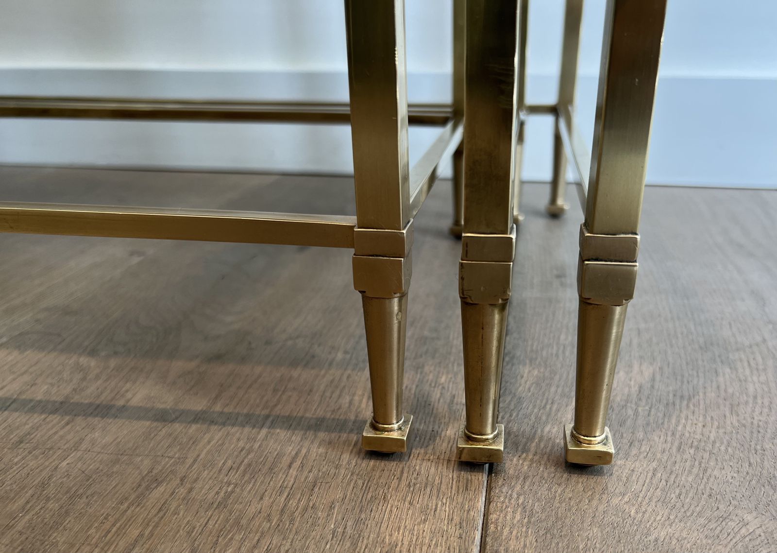 photo buy Suite Of Tables Neoclassical Neoclassical Lison Of The Maison Ramsay