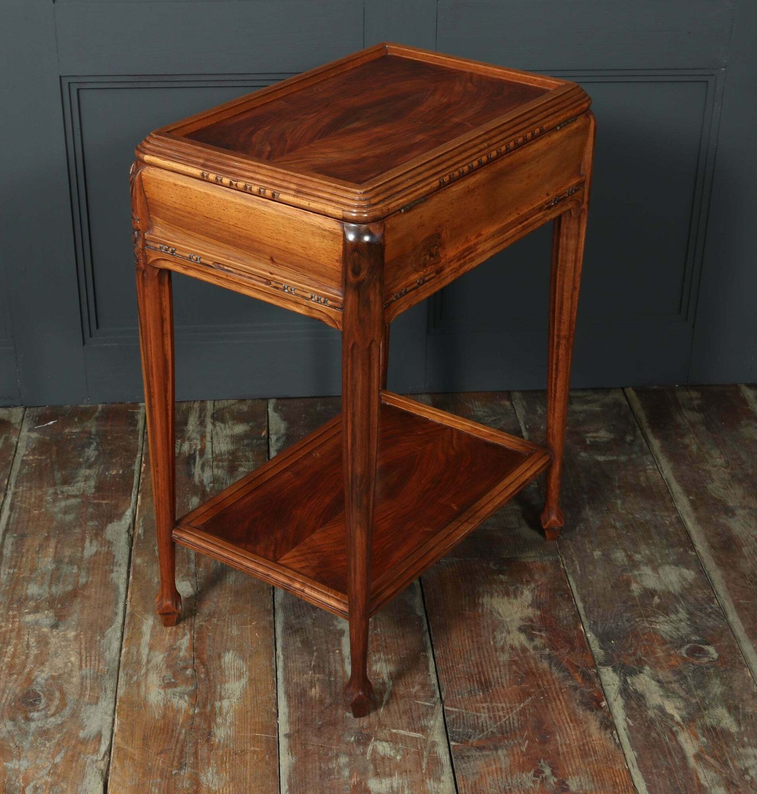 photo vinterior French Art Deco Petit Dressing Table