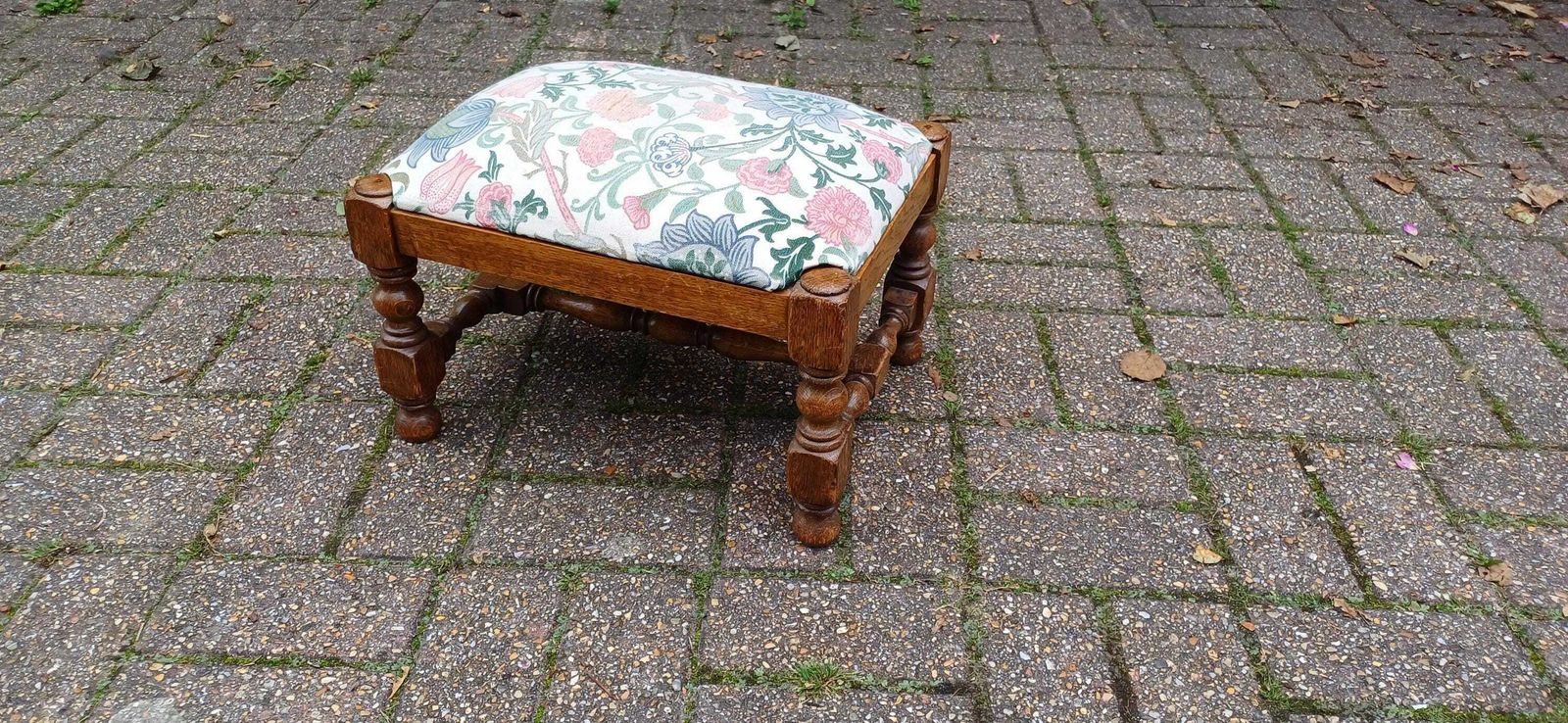 Pretty Vintage Solid Oak Upholstered Stool Floral Flower Upholstery