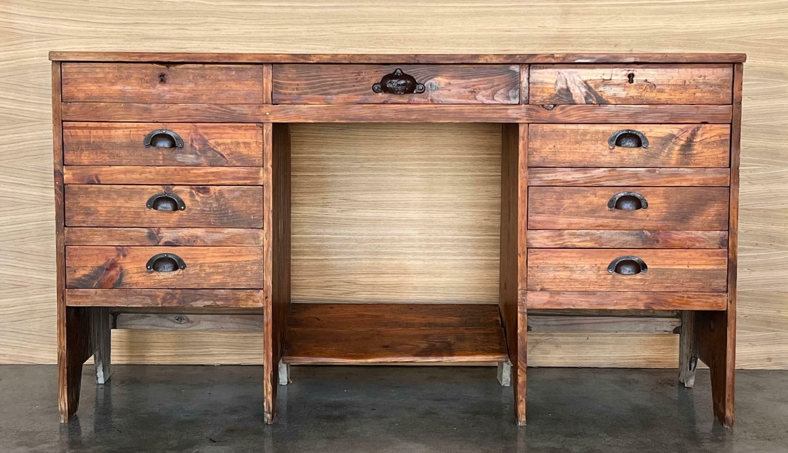 Bureau secrétaire espagnol en pin, années 1920 photo furniture