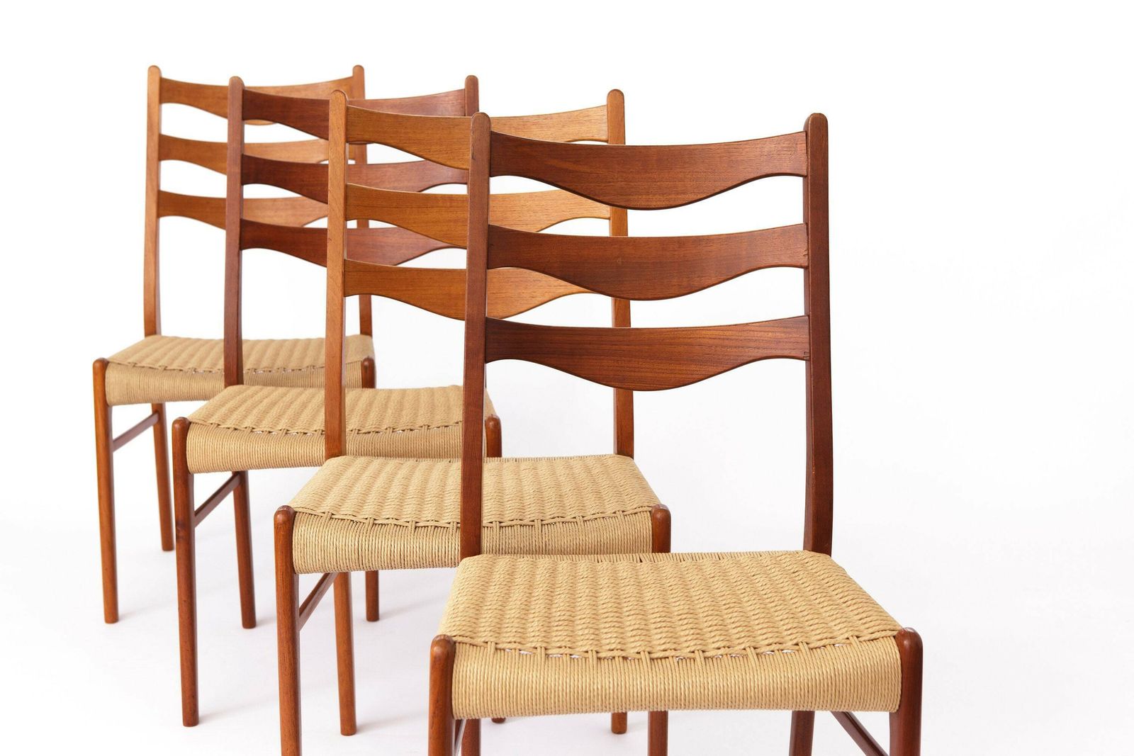 photo furniture 5 Arne Wahl Iversen Mid Century Teak Dining Chairs With Papercord Seats For Glyngøre Stolefabrik, Model Gs91
