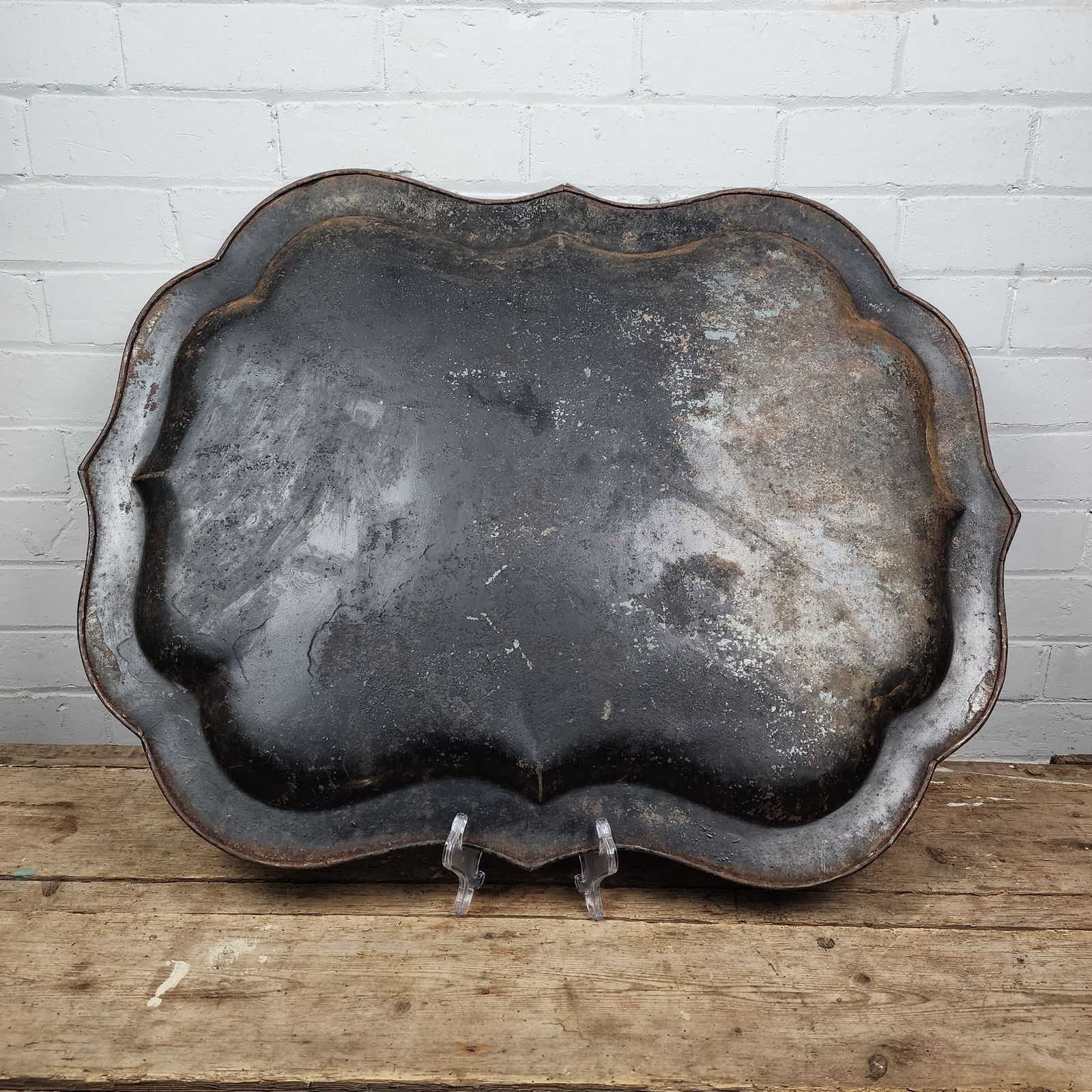 A Georgian Toleware Serpentine Tray On X Frame Iron Stand photo vinterior