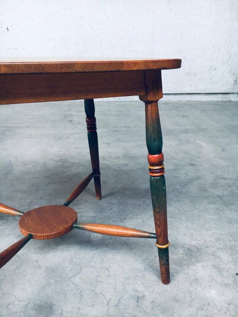 photo vinterior Amsterdam School Design Geschilderde Bijzettafel, Nederland Jaren 1920