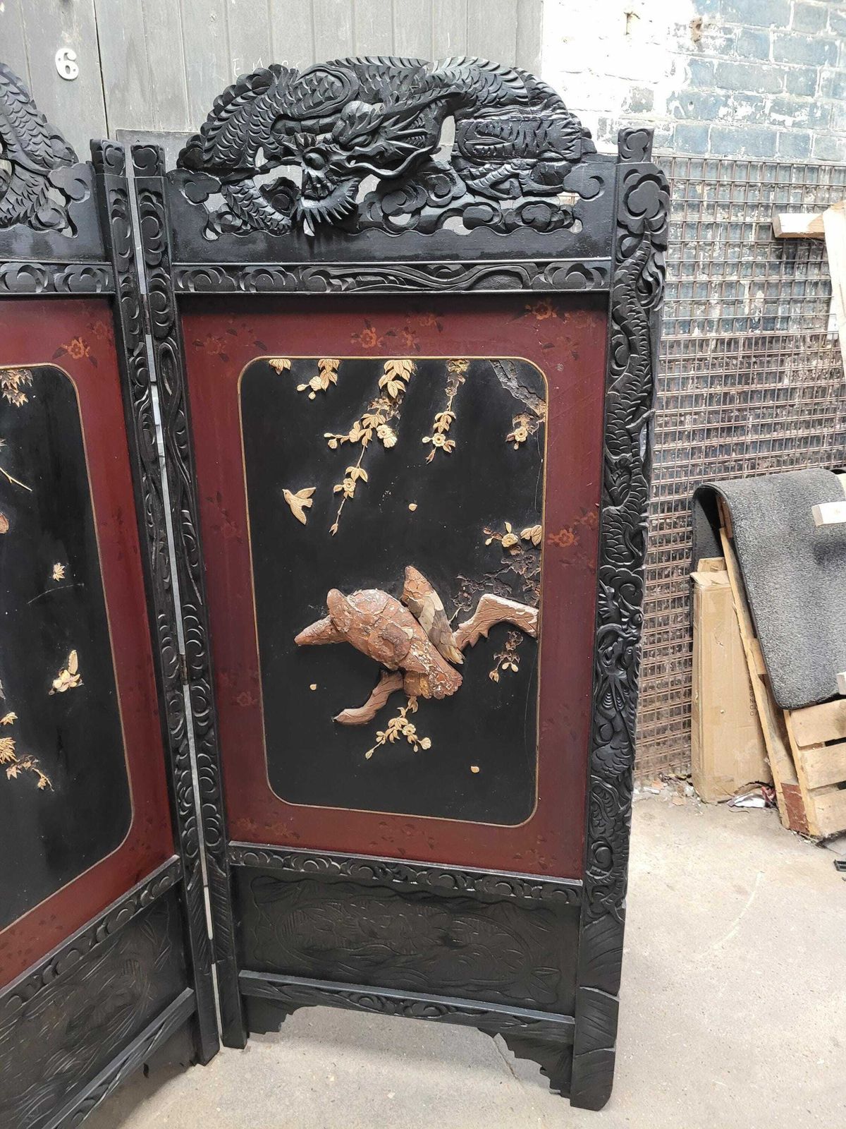 Antique 19th Century Japanese Oriental Carved Lacquered Folding Screen photo vinterior