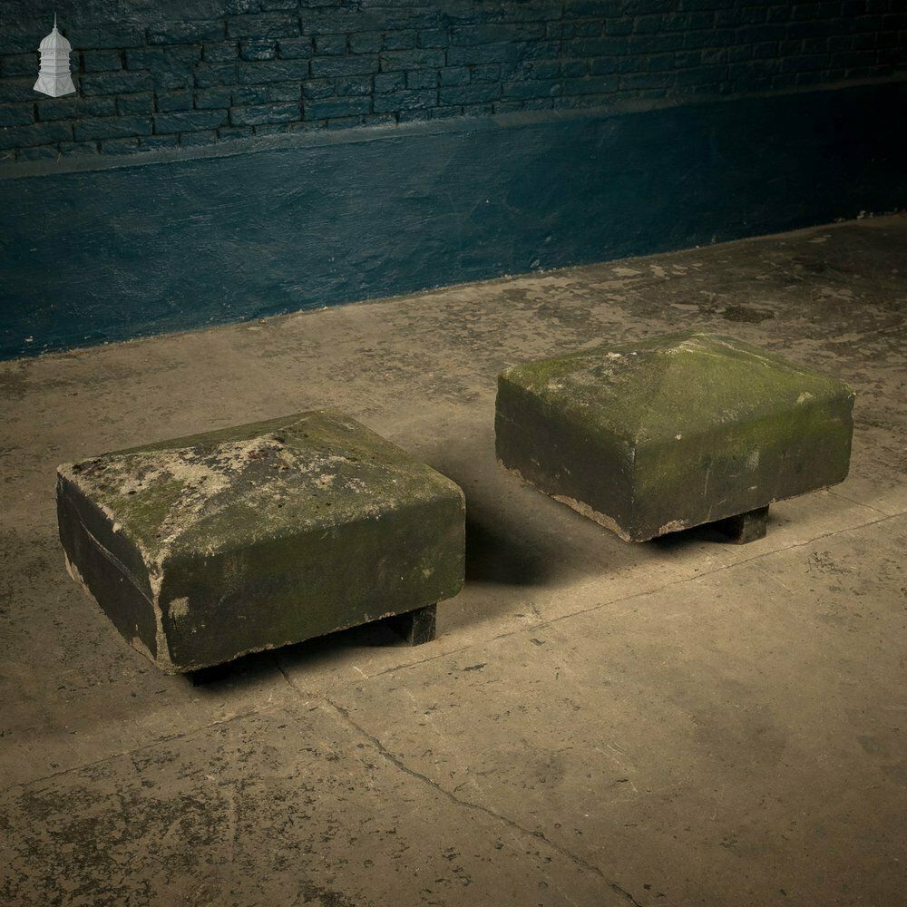 photo vintage Sandstone Pier Caps, Pair Of Four Way Weathered Standard Apex Pier Caps
