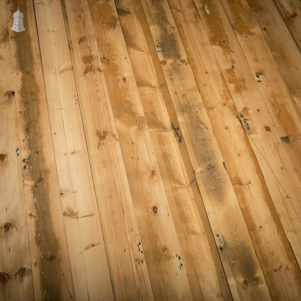 photo vintage Re Sawn Pine Floorboards, 49.5 Square Metres