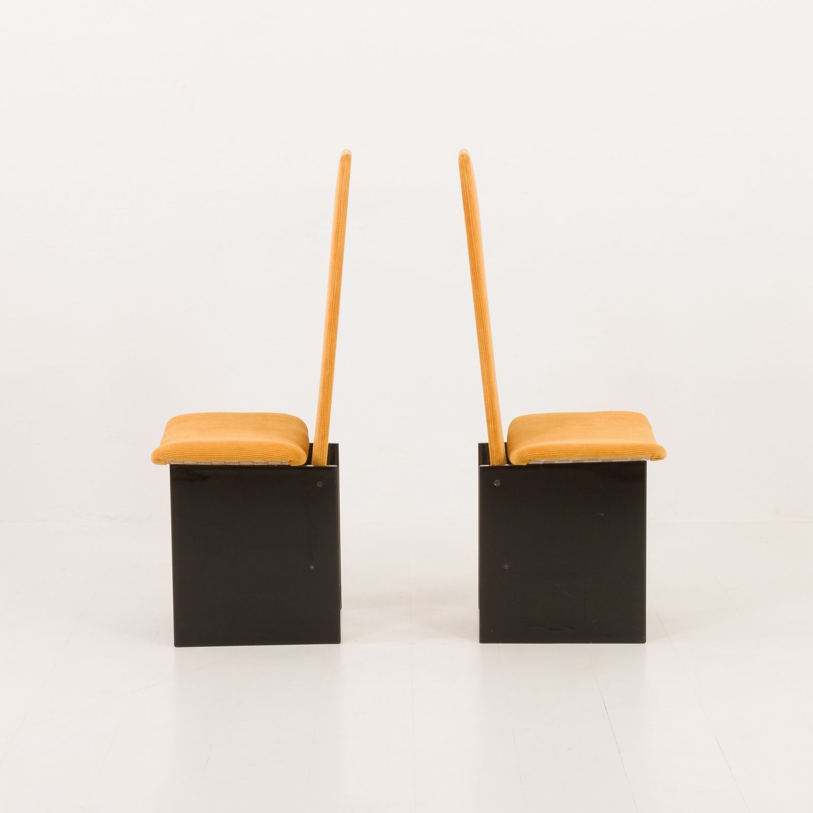 Kazuhide Takahama Rennie Chairs For Simon Gavina, Italy 1960s. photo Furniture