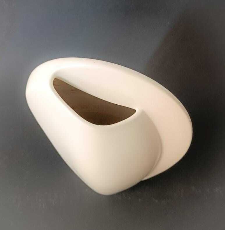 Large White Ceramic Vase Centro Ave Loppiano Vintage Design Space Age Seagull Style The Woodpecker photo furniture