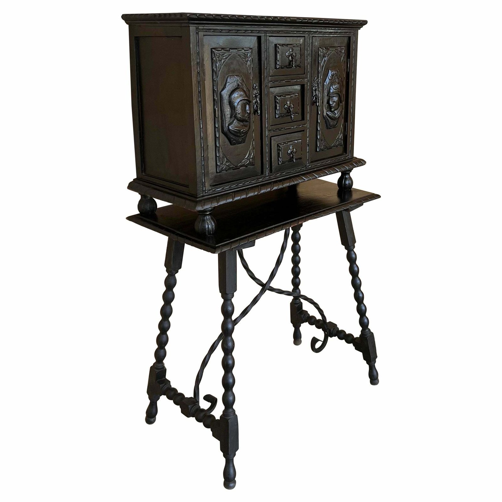 Cabinet sur piédestal de style baroque espagnol, Bargueno ou Varqueno, XXe siècle