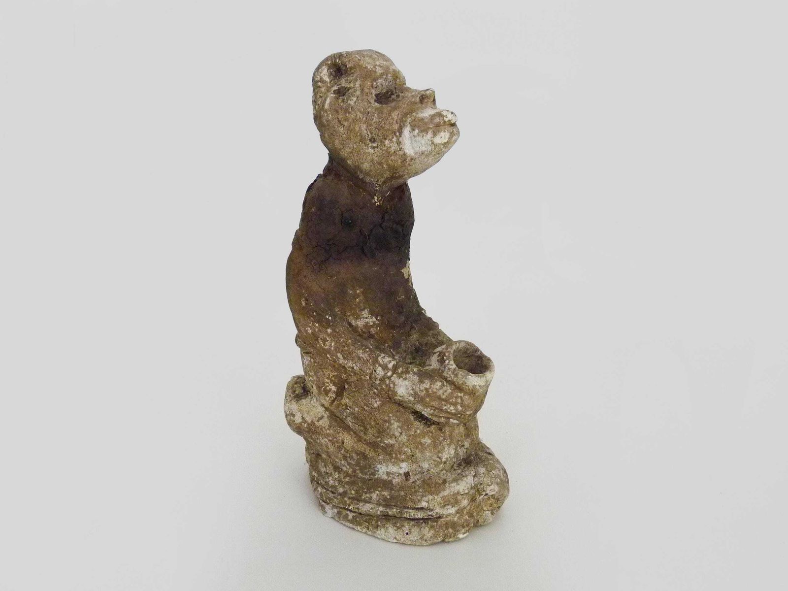 Old Anthropomorphic Stone Sculpture From Papua New Guinea Oceania. Ritual Stone 19th photo furniture
