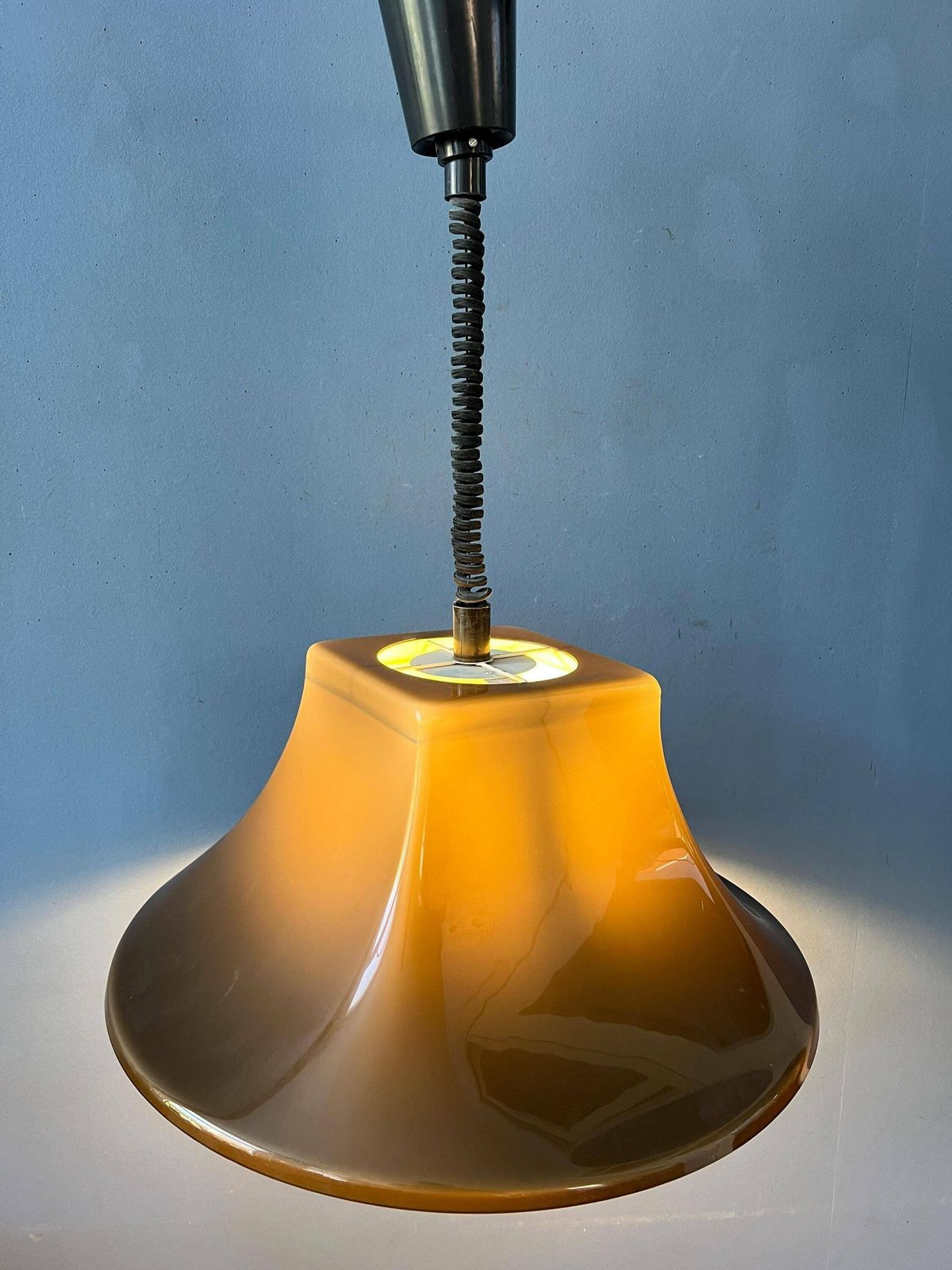 Plexiglas Heksenhoed Hanglamp Van Willem Hagoort