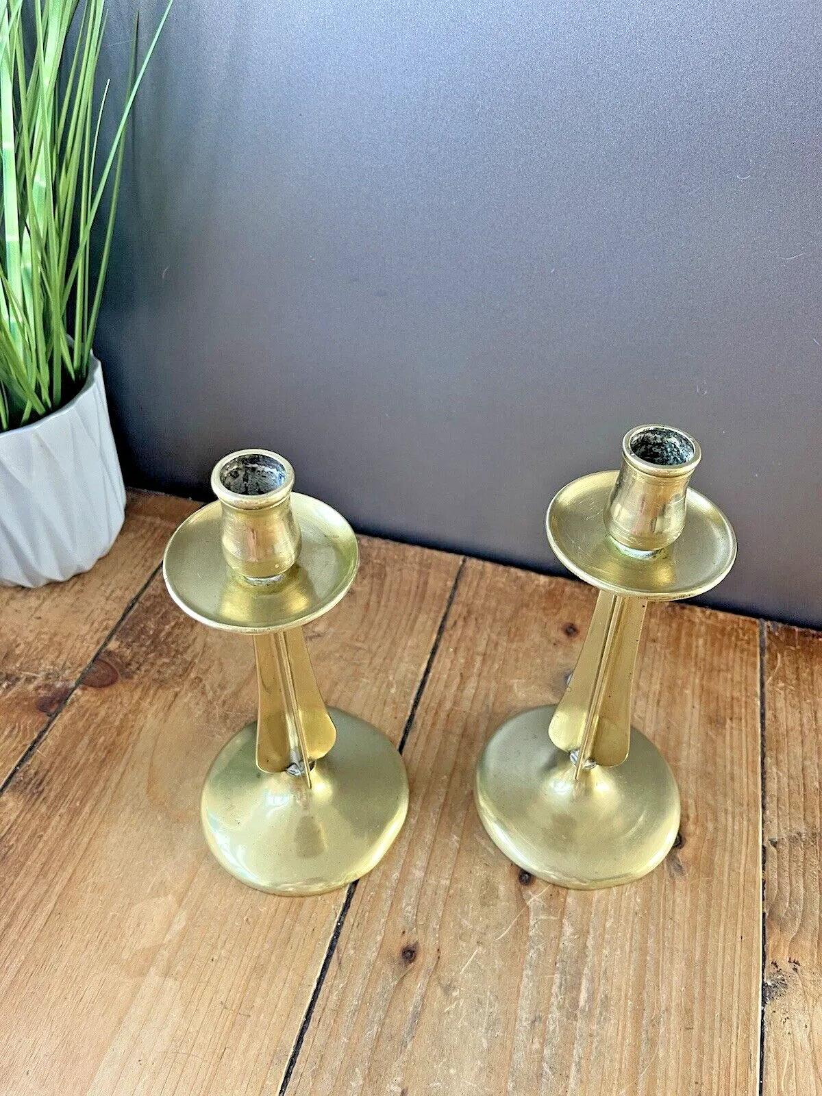 photo furniture Pair Of English Antique Art Nouveau Arrow Cross Stem Candlesticks Candle Holders