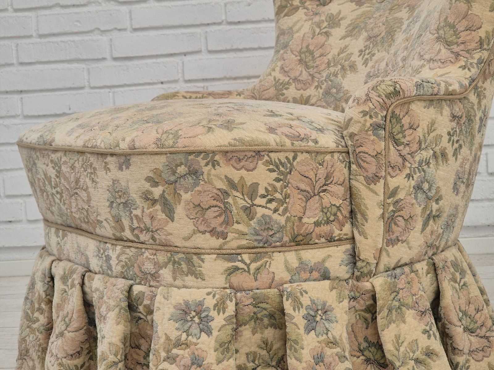 1970s, Danish Easy Side Chair, Original Very Good Condition, Floral Furniture Velour. photo vinterior