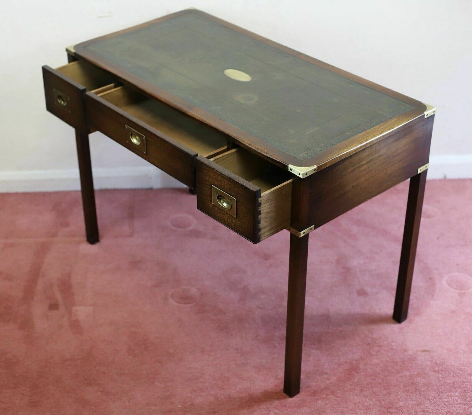 photo vintage Beautiful Military Campaign Writing Table