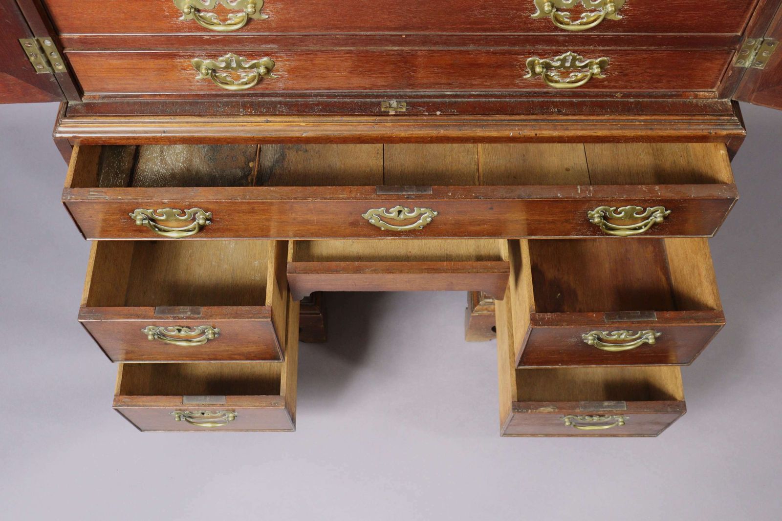 photo vinterior Remarkable George II Red Walnut Gentleman's Library Collectors Cabinet