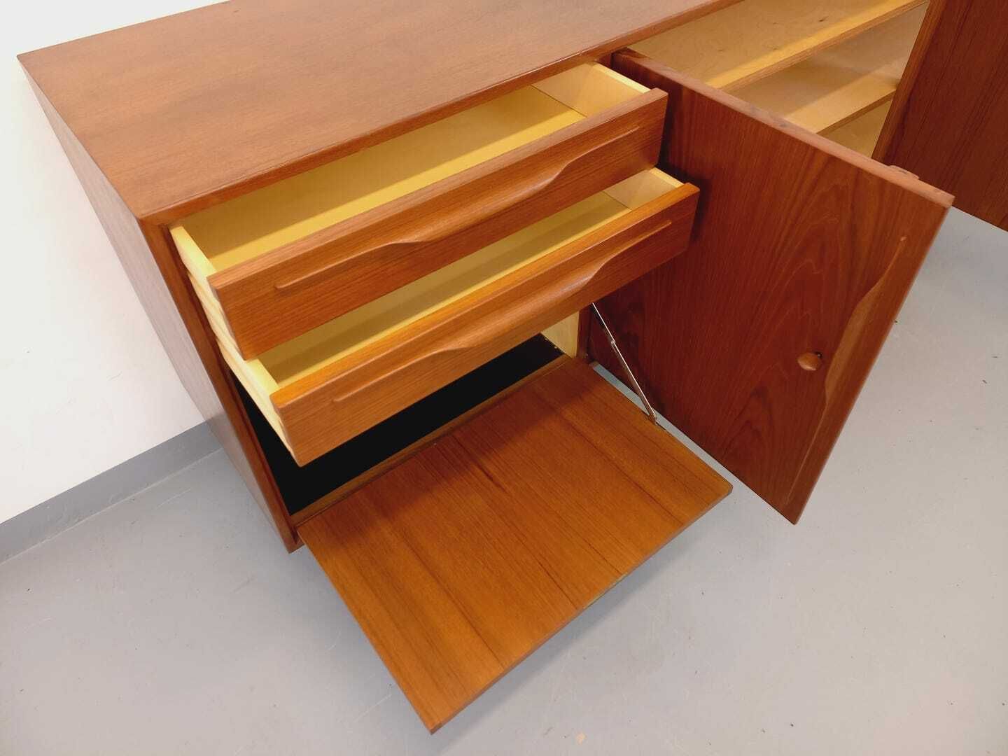 Enfilade scandinave Swiss Teak en teck photo 4002.0