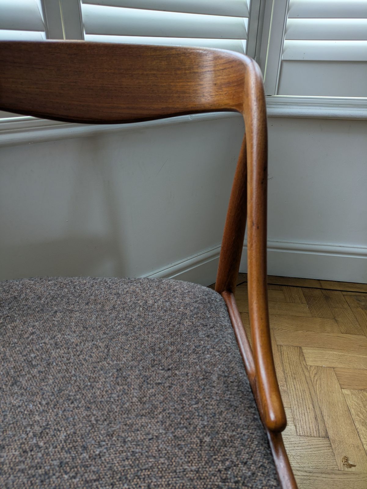 Johannes Andersen Udulm Mobelfabrik Teak Samcom Chair Johannes Andersen Udulm Mobelfabrik Teak Samcom Range photo furniture