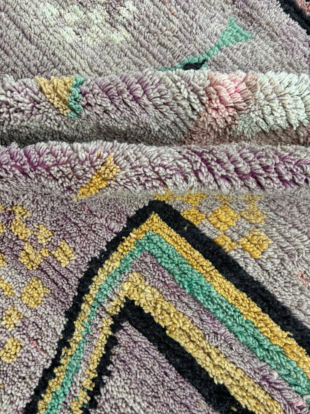 Authentic Moroccan Berber Rug 165x250 Cm   Handwoven Carpet For Bohemian Interiors, Tribal Area Rug   Ethnic Boho Rug   Moroccan Rug photo vintage