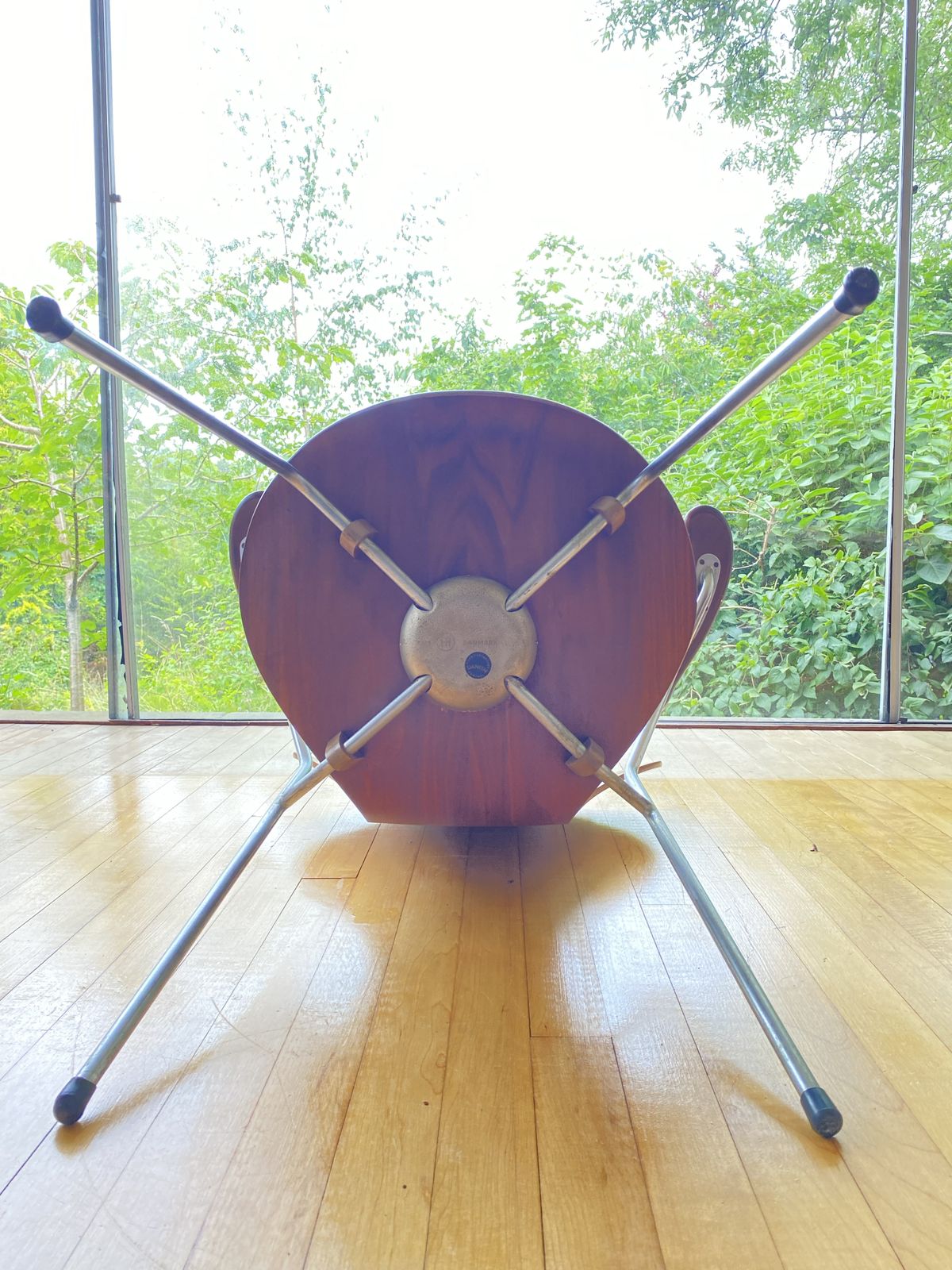 photo for sale Danish Mid Century Modern Series 3207 Chair Arne Jacobsen For Fritz Hansen