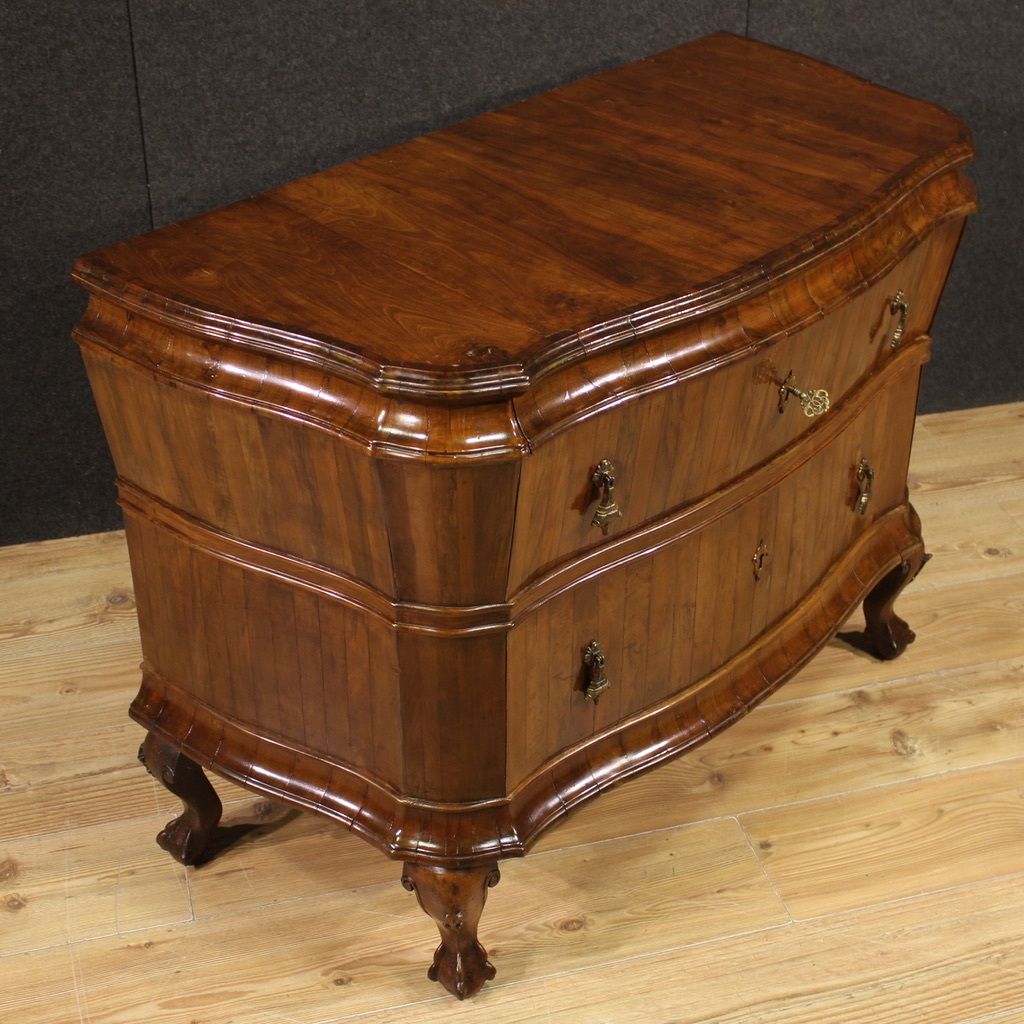 Elegant Venetian Dresser From The First Half Of The 20th Century photo 3500.0