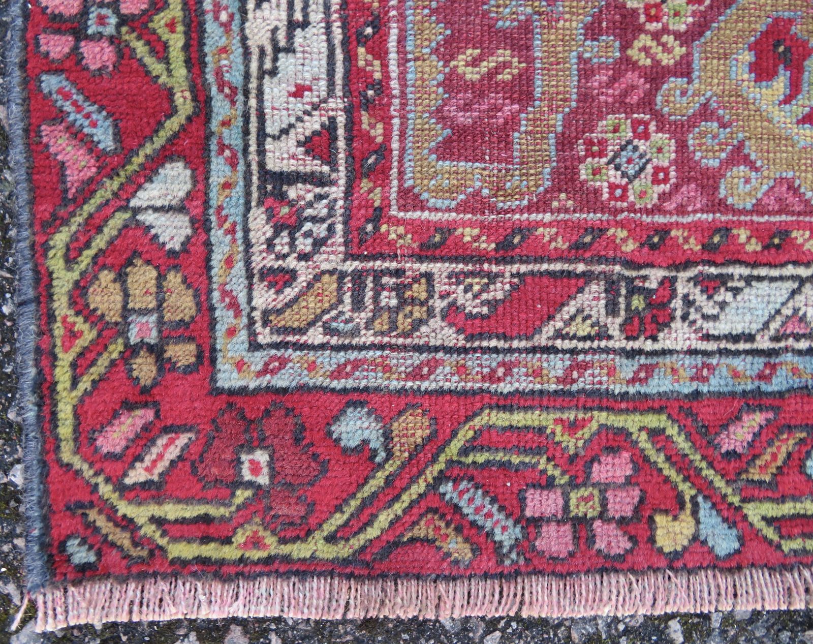 Antique Kirsehir Rug. Central Anatolia. Circa 1860s. 147cm X 80cm. photo vinterior
