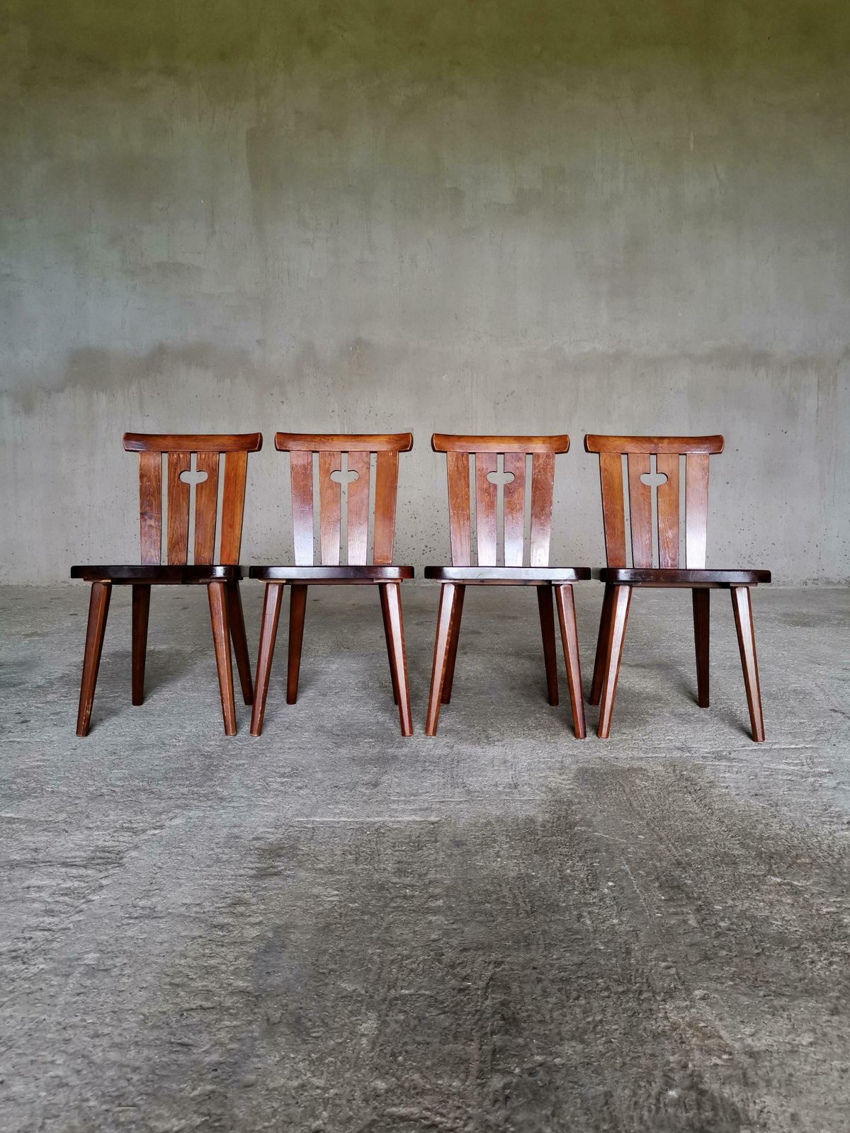 Set Of 4 Iconic Göran Malmvall Dining Chairs In Solid Oregon Pine, Sweden 1940s photo vinterior