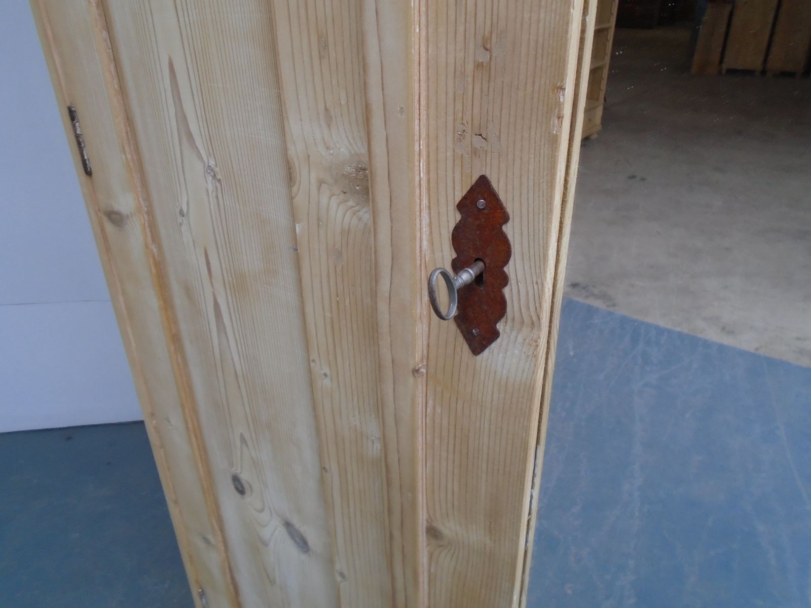 A Large 1 Piece Mirrored Antique Pine Hall Wardrobe To Wax / Paint photo 1195.0