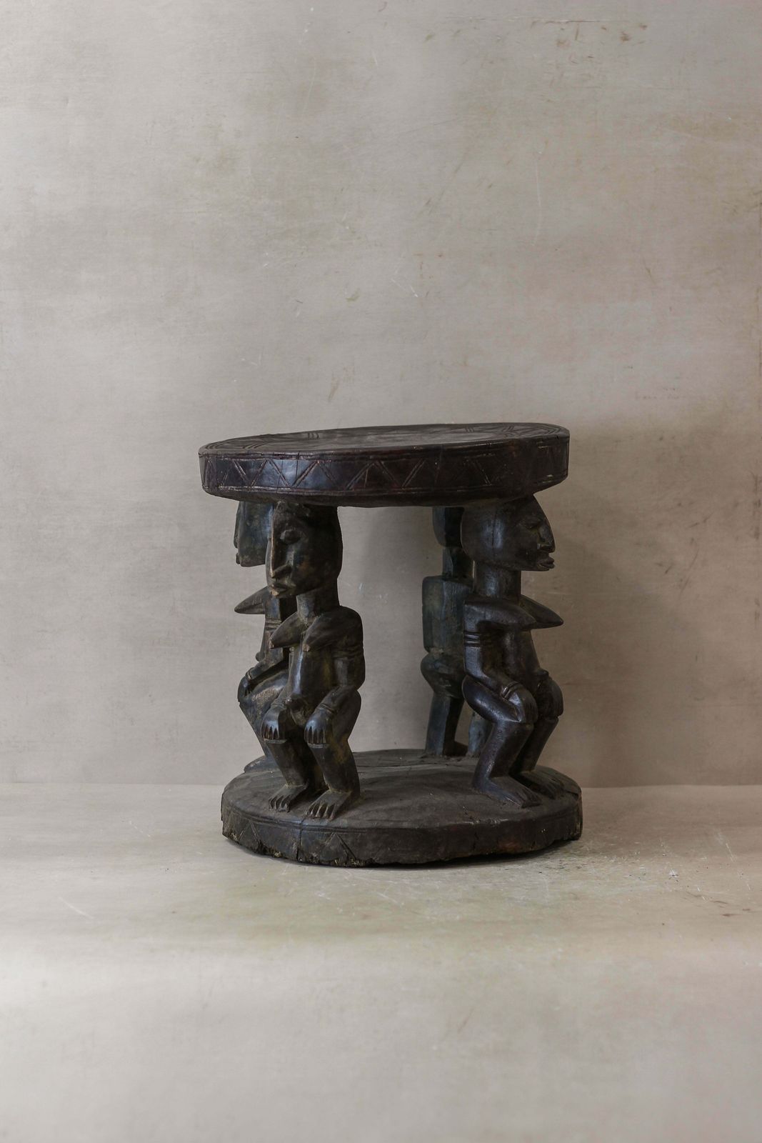 Vintage Baule Wood Side Table 85.1 photo Furniture