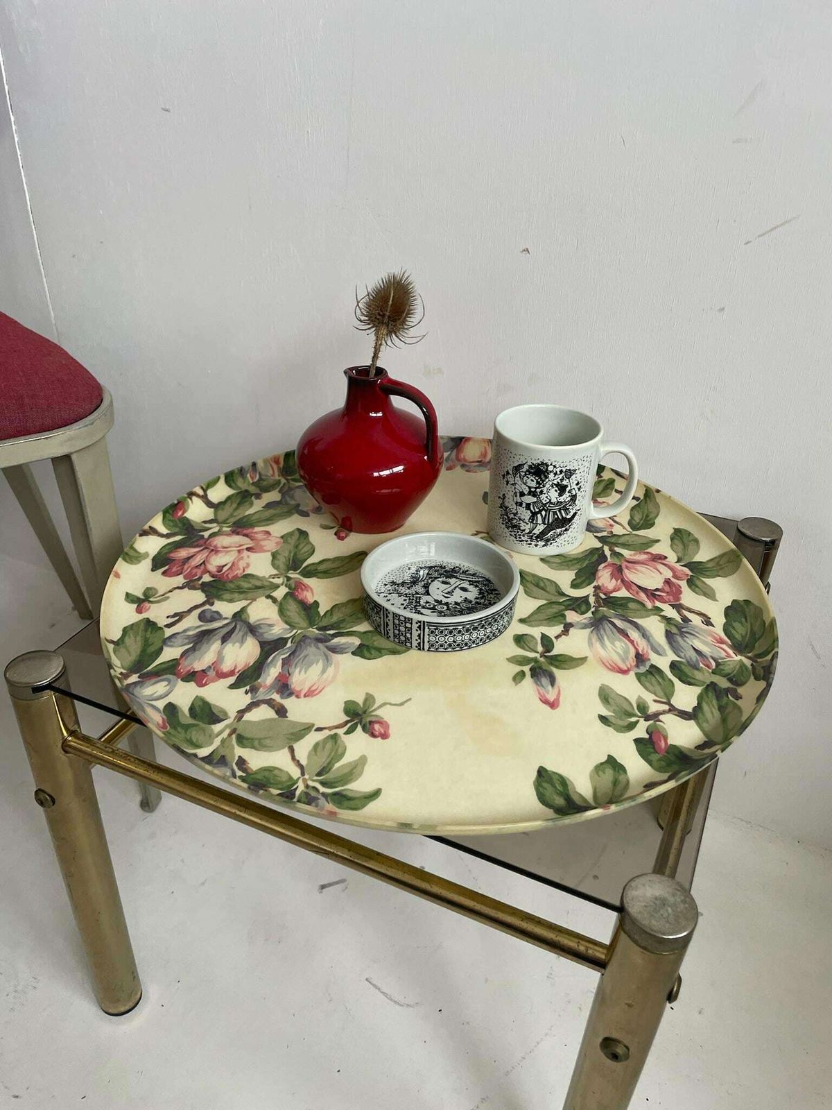 Large Round Fibreglass Kitsch Pink And Green Floral Tray From The 1960s Or 70s