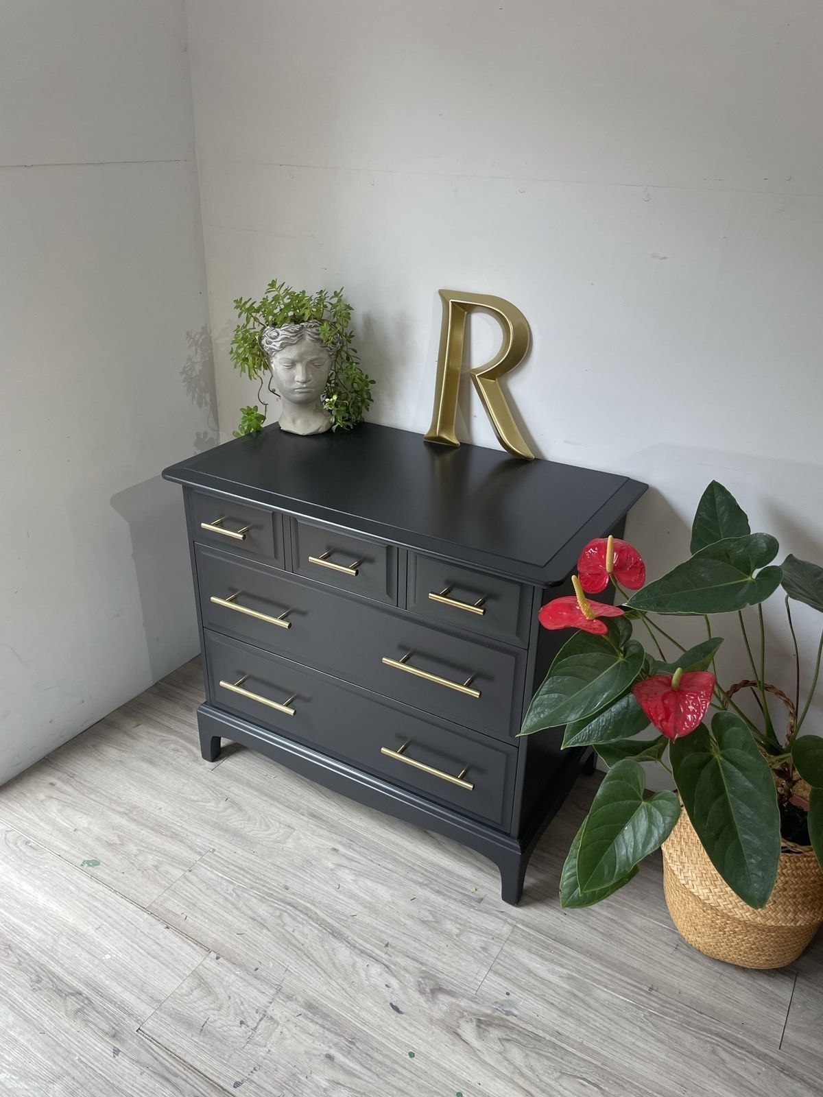 495.0 Stag Minstrel 3 Over 2 Chest Of Drawers Black photo