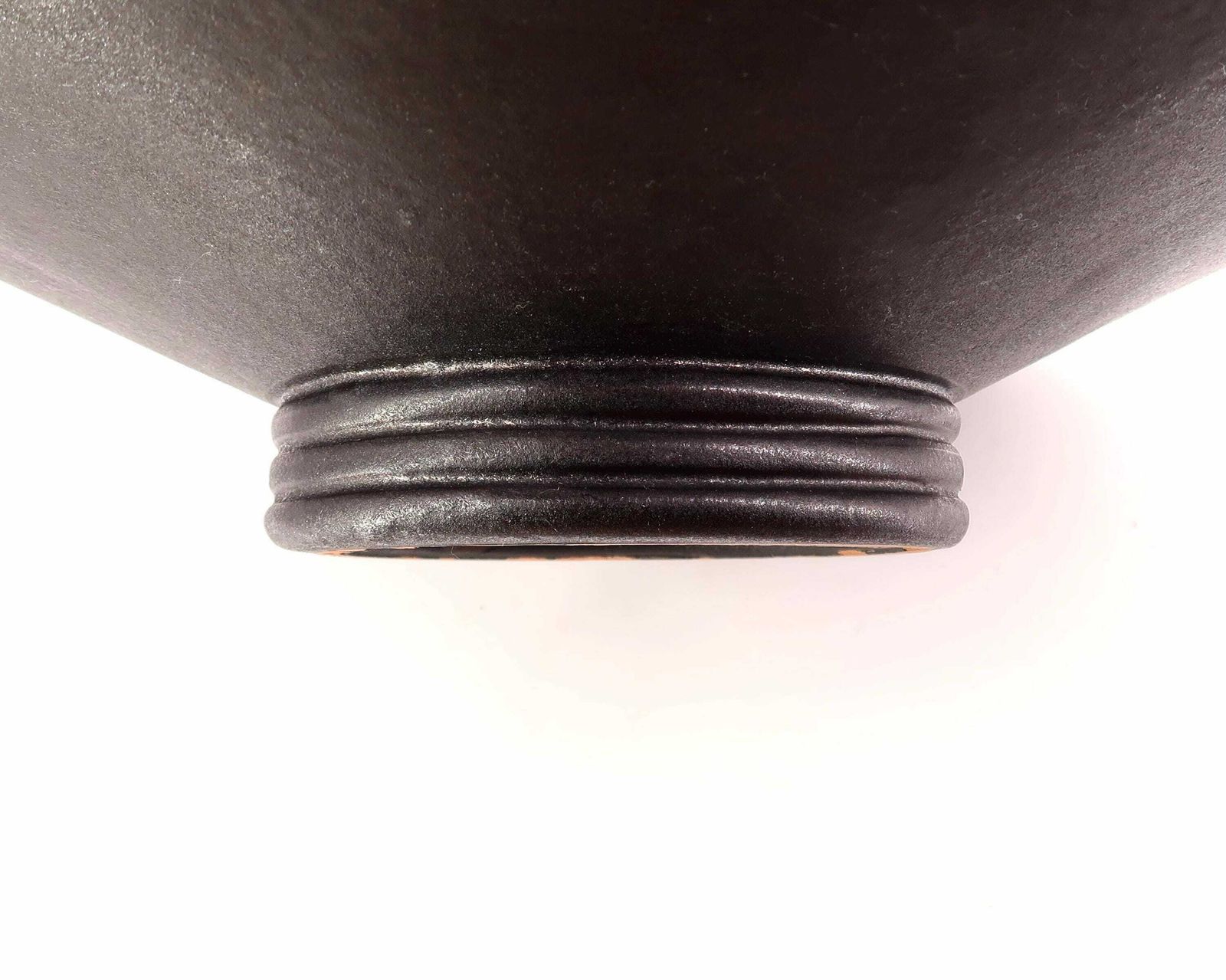 Large Black Ceramic Centerpiece By La Bergerie, Vallauris, 1960s / France, Fruit Bowl, Minimalist, Dark photo vinterior
