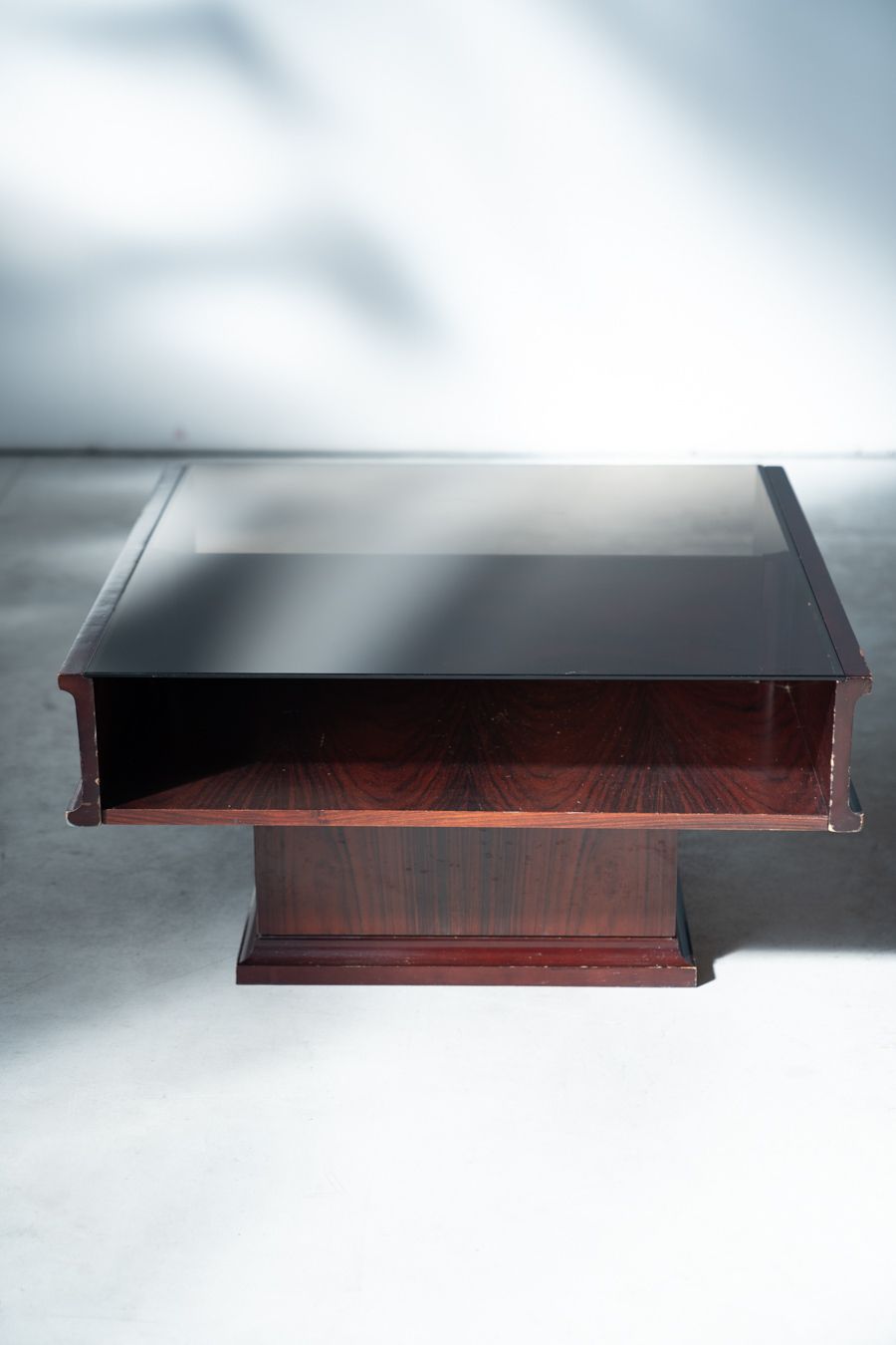 Vintage Mahogany Coffee Table With Glass Top – 1970s photo 850.0