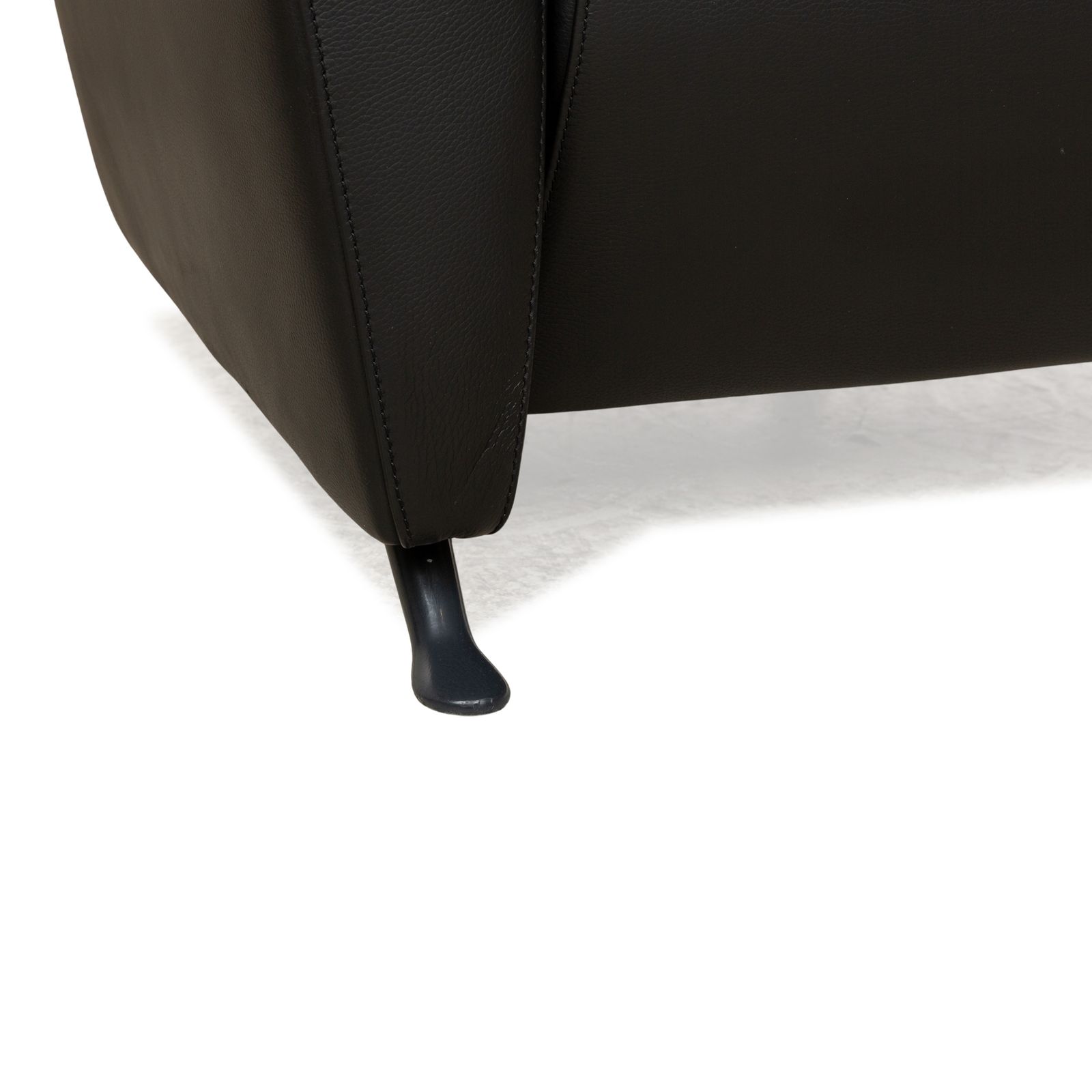 Fsm Sesame Leather Fauteuil Zwart photo Meubels