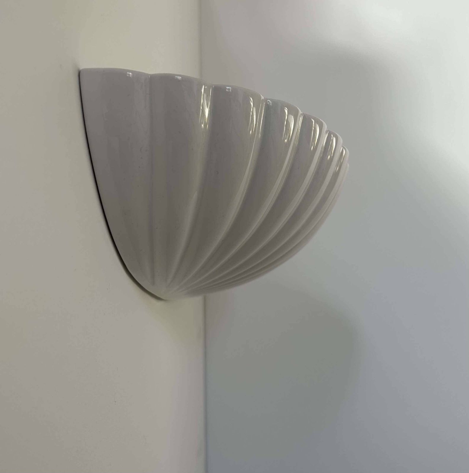 photo furniture Pair Of Vintage Shell Wall Lights, White Porcelain, France 1970