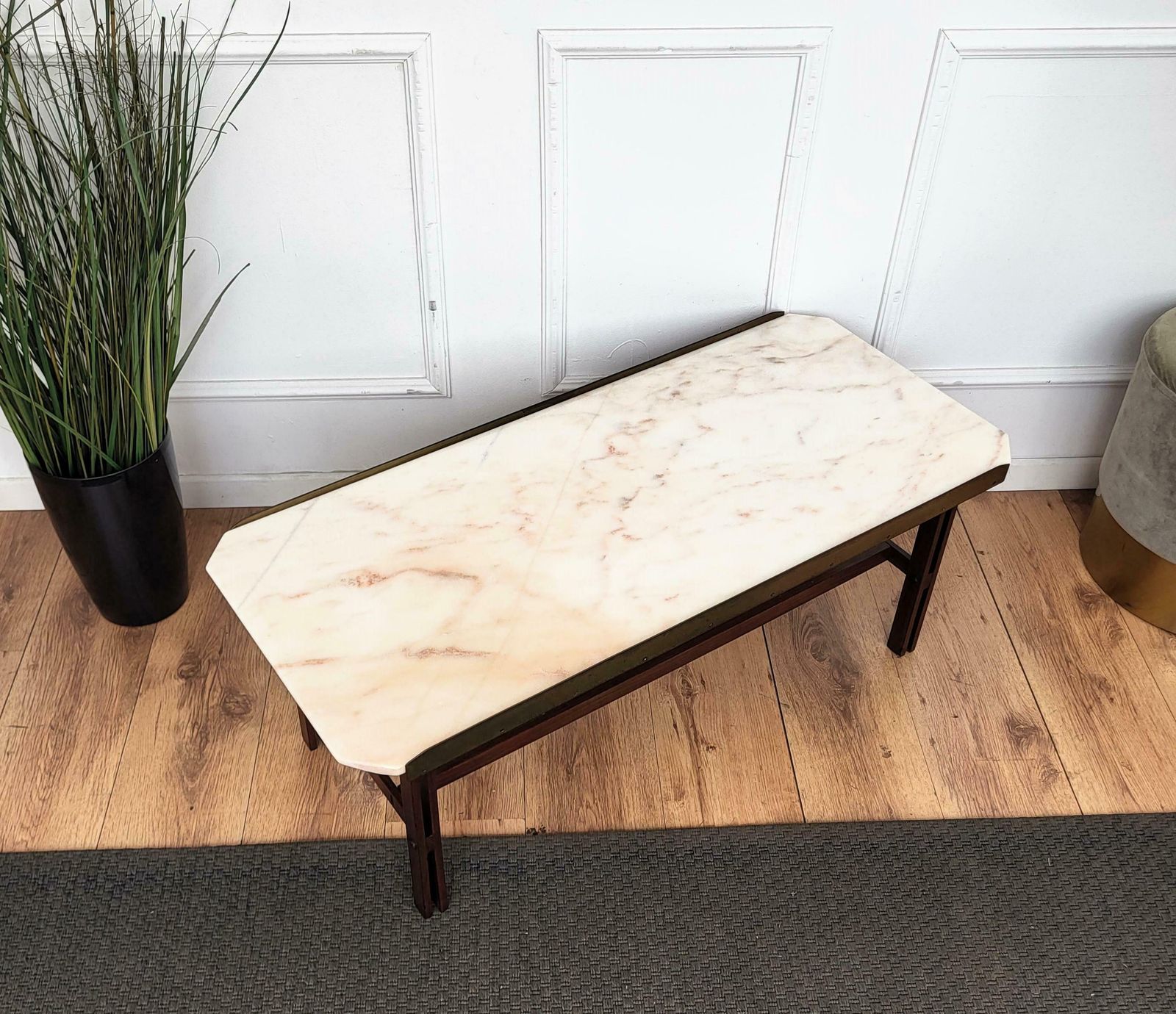 1960s Italian Mid Century Modern Marble Brass And Wood Cocktail Coffee Table photo vinterior