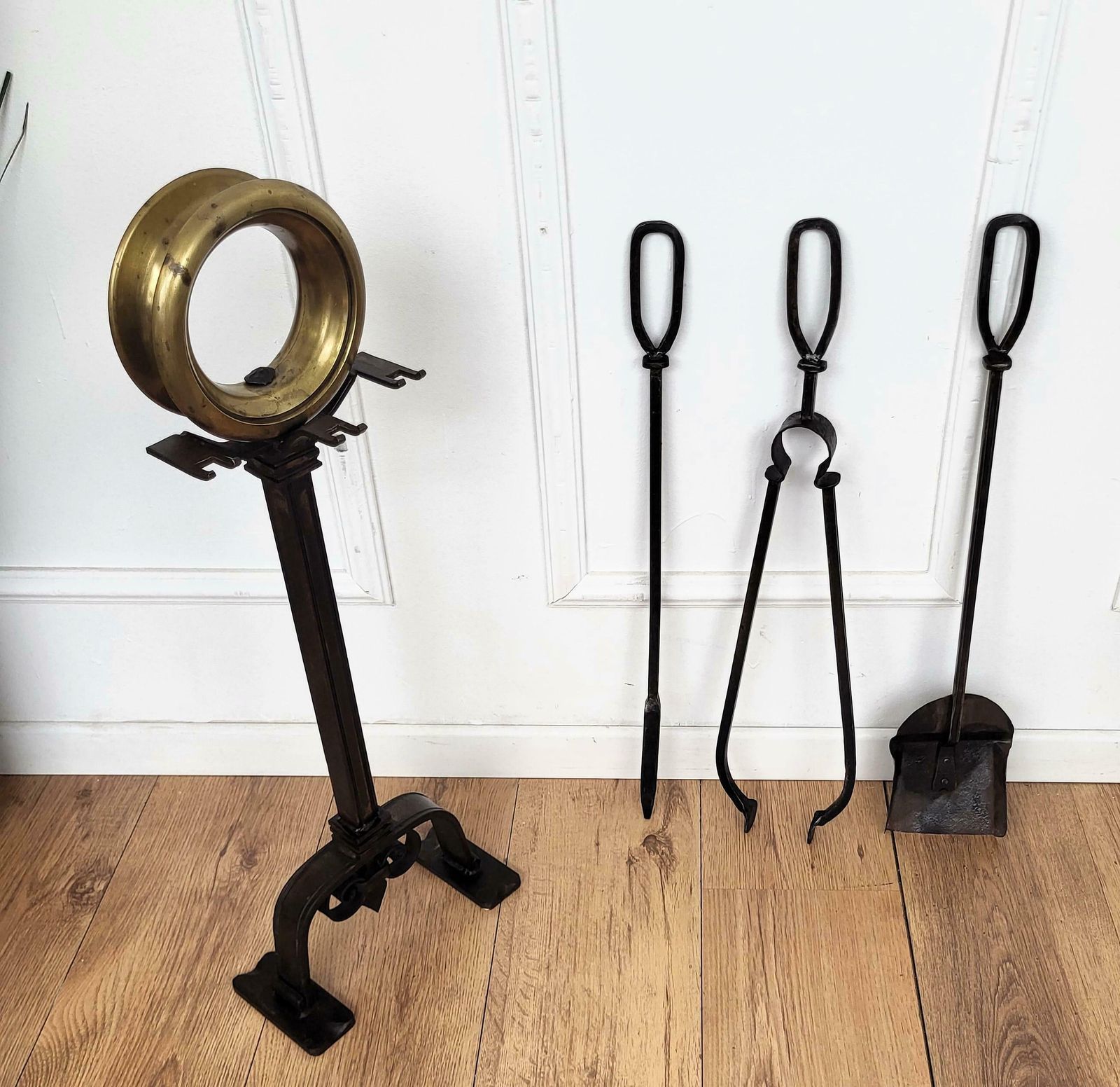 Italian Three Piece Brass Vintage Fireplace Fire Tool Set With Stand photo Home Fixtures