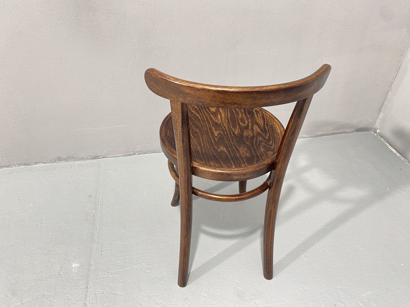 photo vinterior Fully Renovated Chair Thonet Mundus, Czechoslovakia, 1920´S