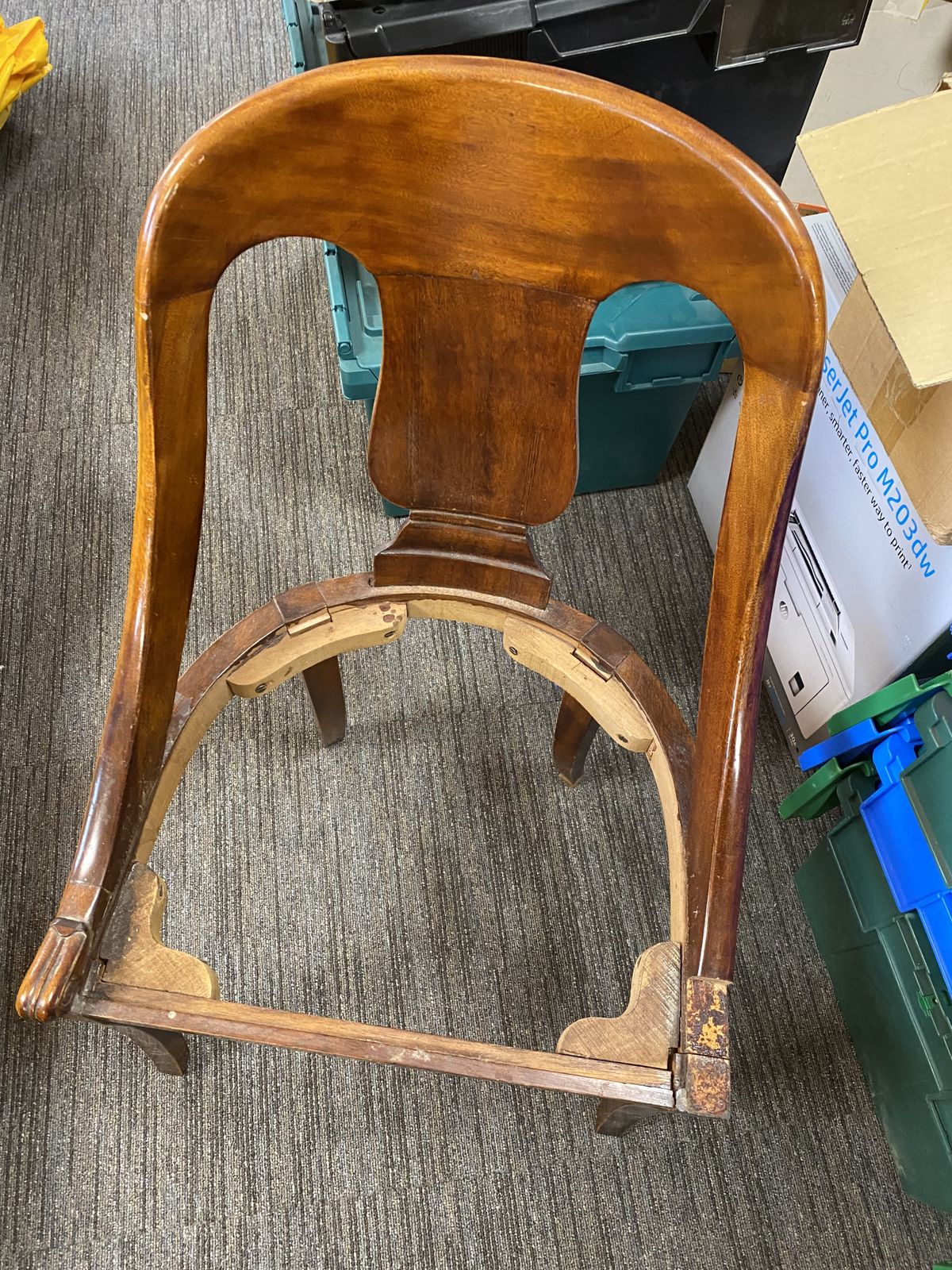 photo furniture 18th Century Set Of 4 Chairs To Be Restored