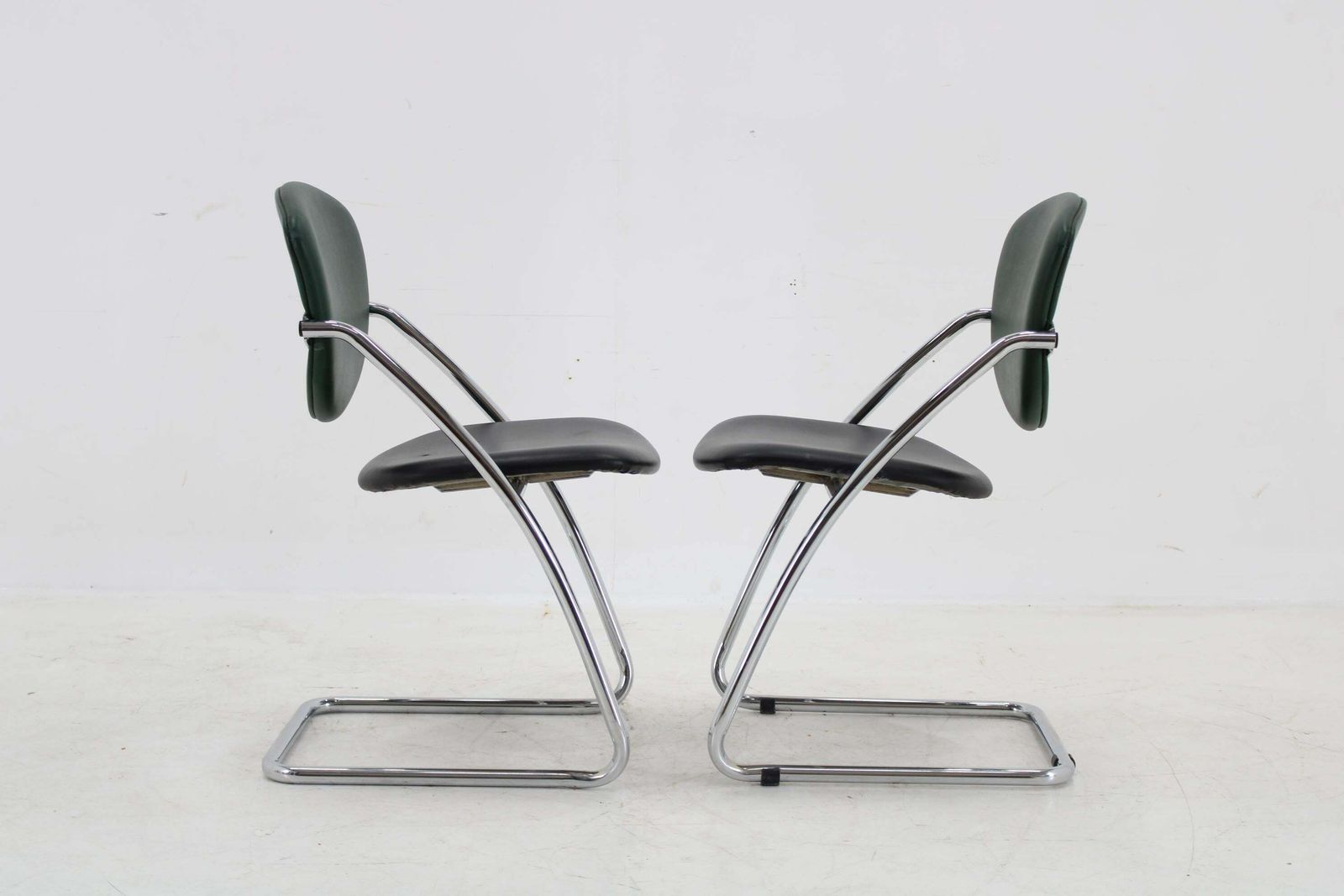1980s Pair Of Italian Chairs photo vintage