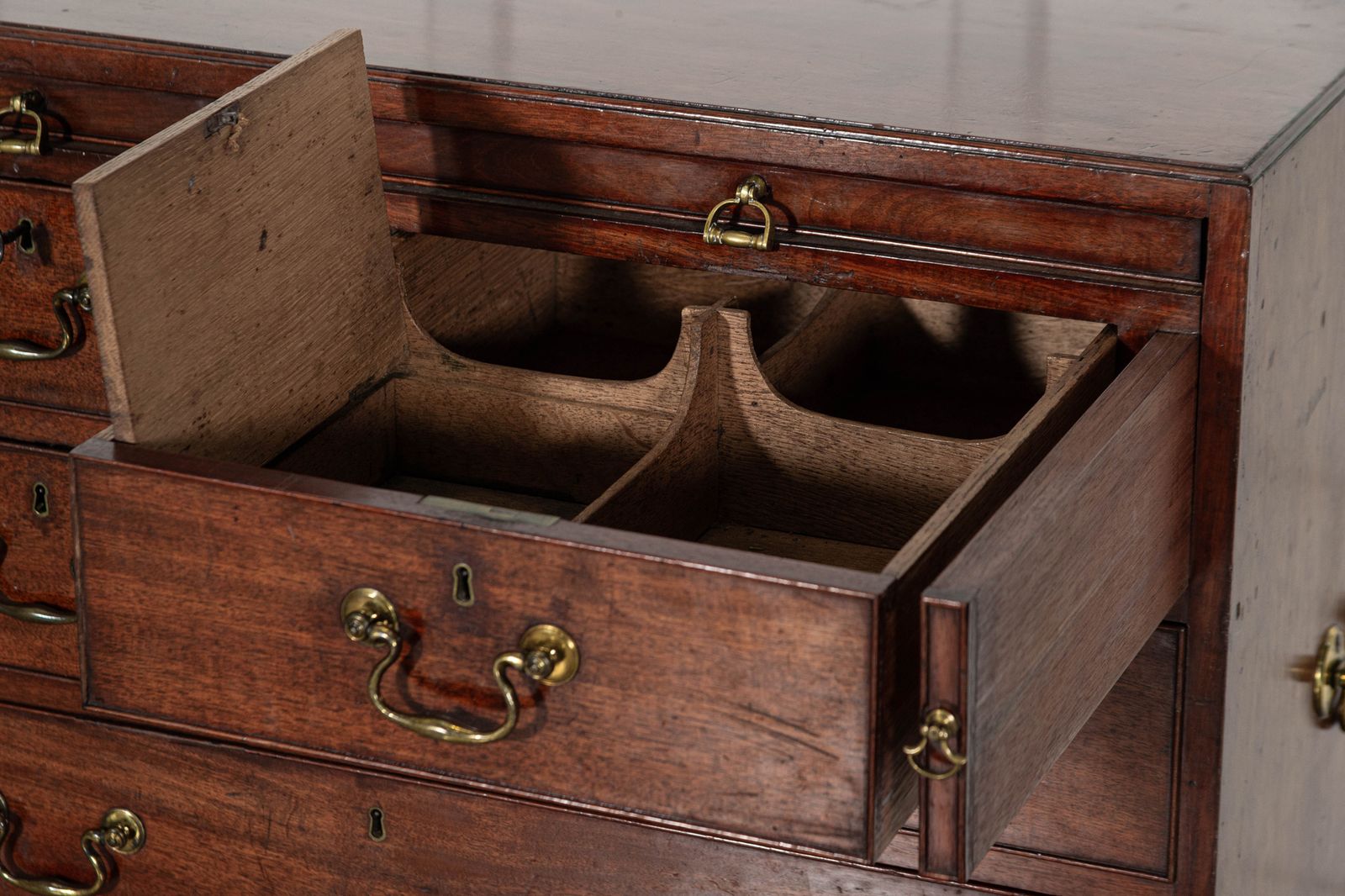 English George III Mahogany Bachelors Chest photo vintage